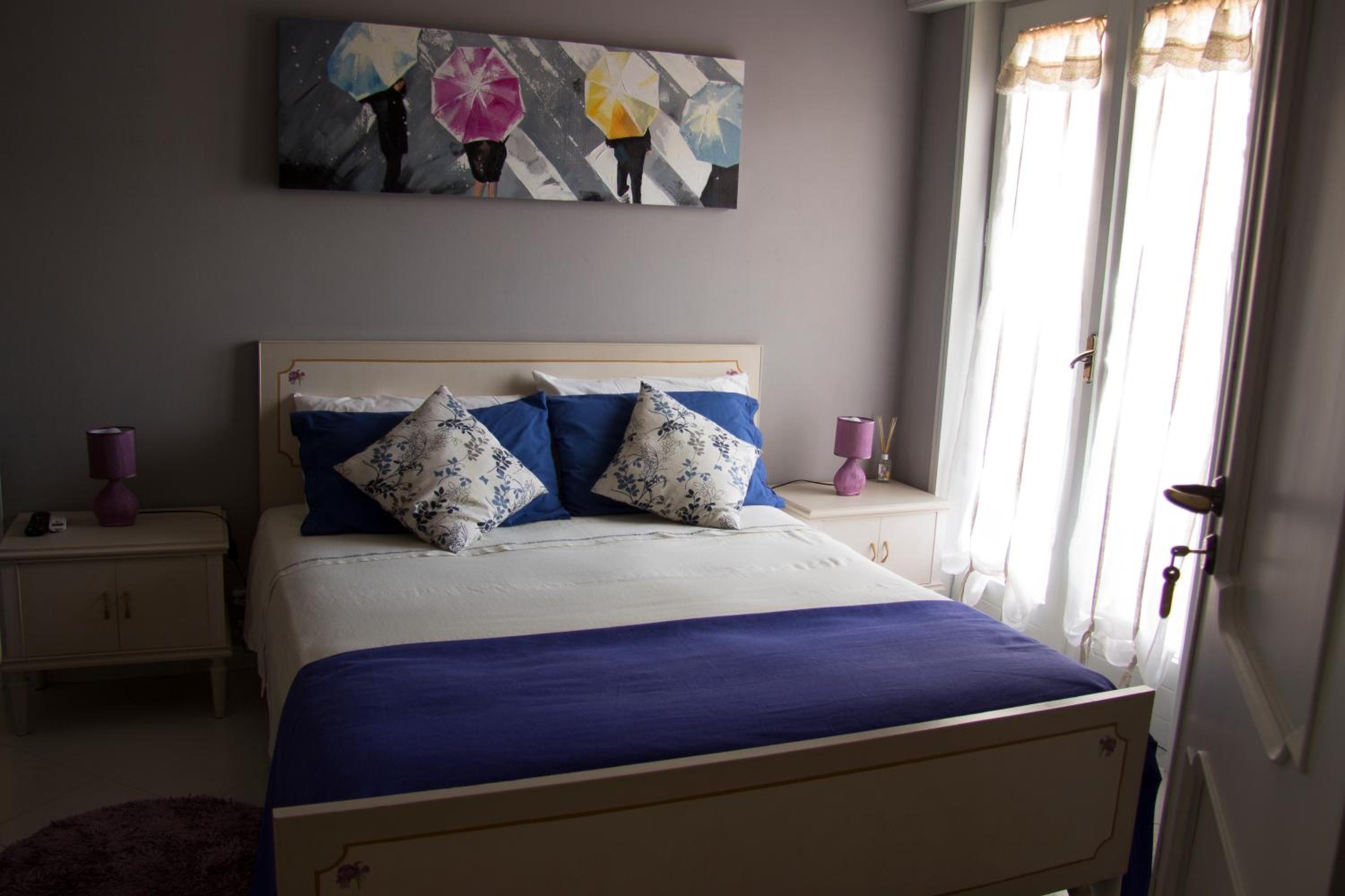 Double Room - Photo 9