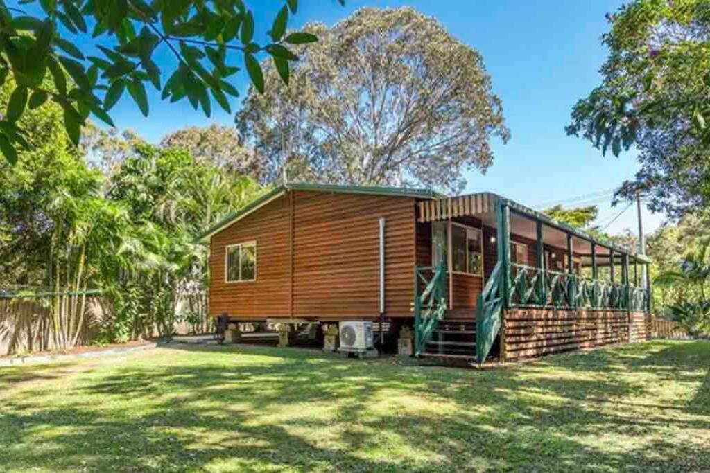 Three-Bedroom House photo 2