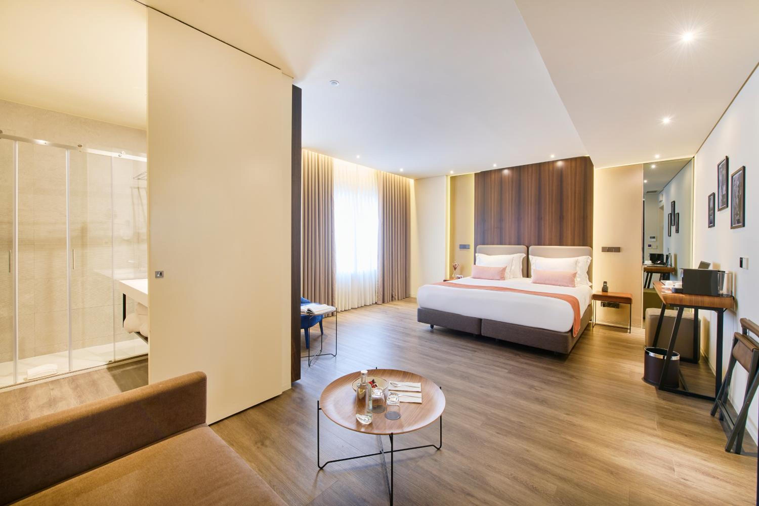 Deluxe Double or Twin Room - Photo 1