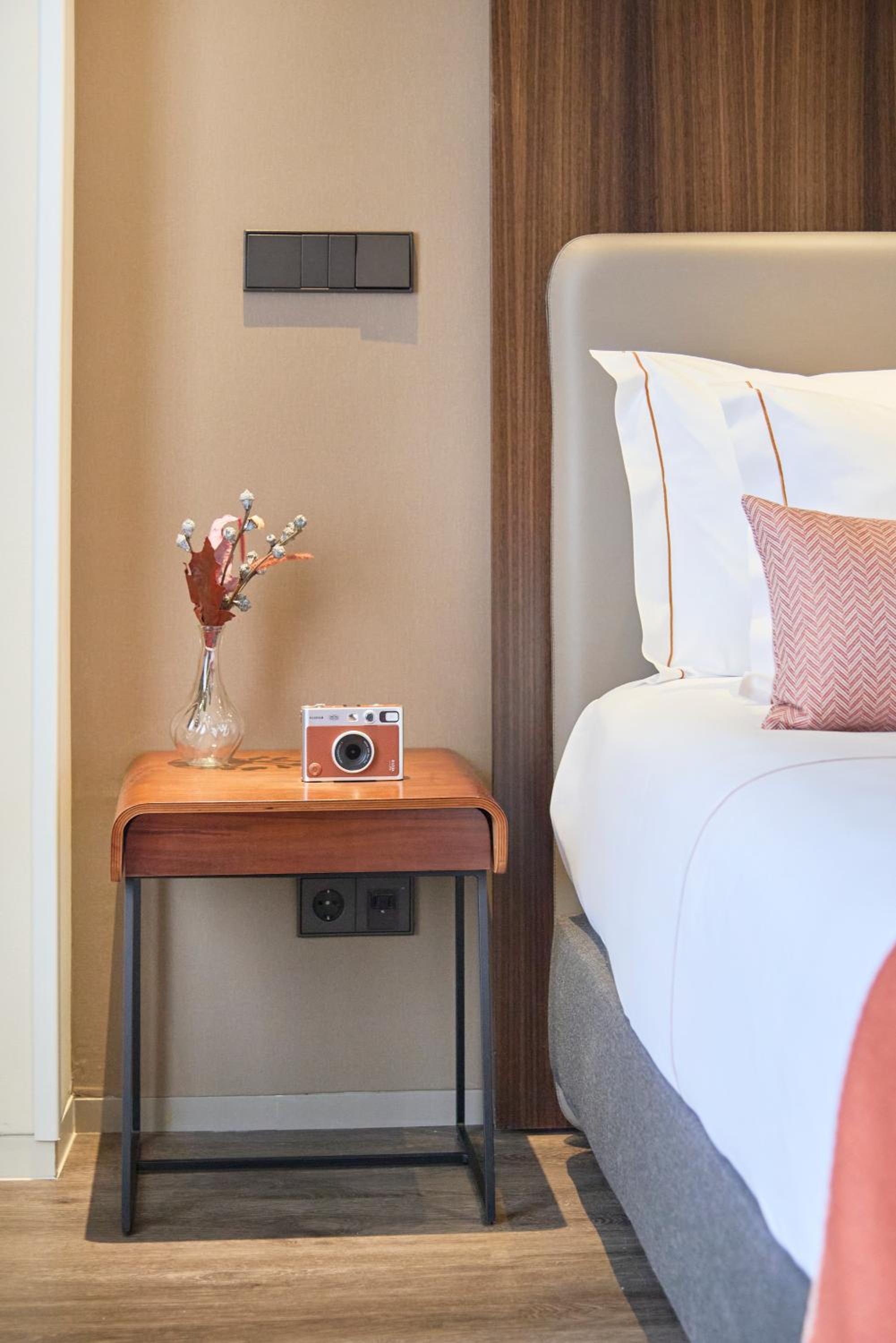 Deluxe Double or Twin Room - Photo 3