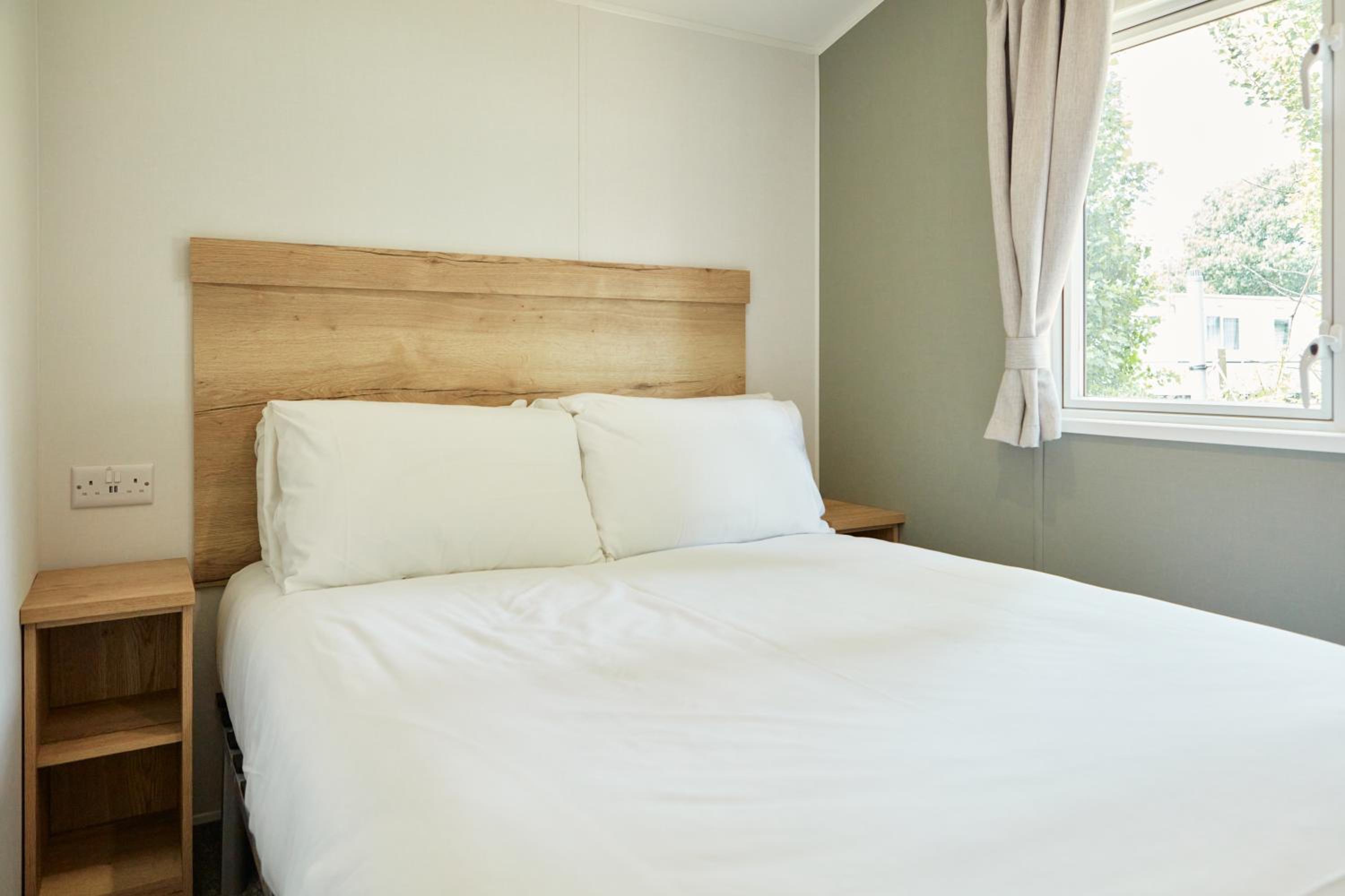 Silver 2 Bed Caravan photo 1
