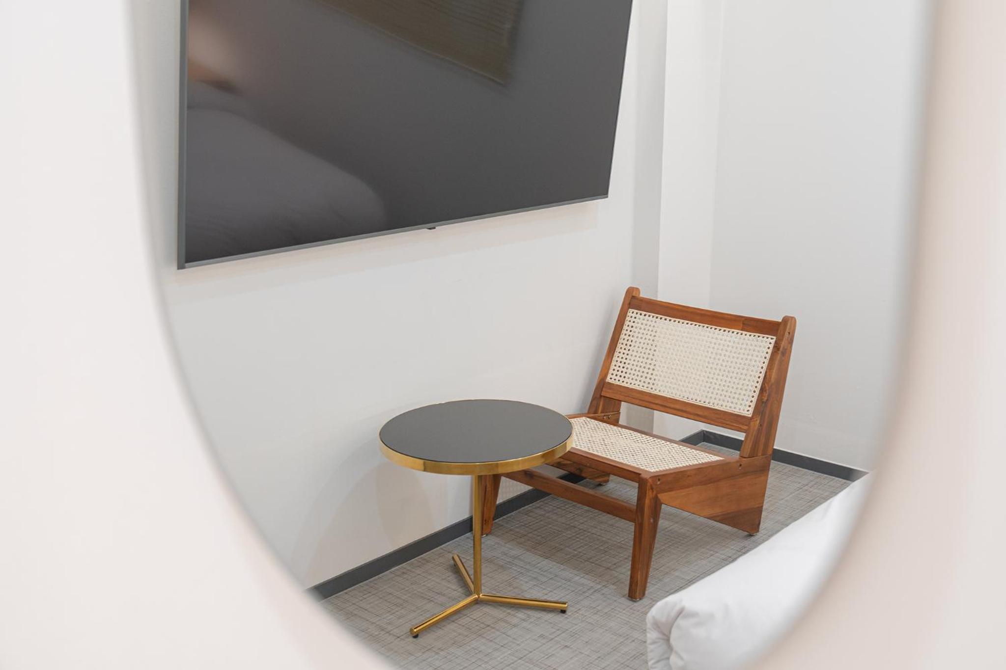 Deluxe Double Room - Photo 8