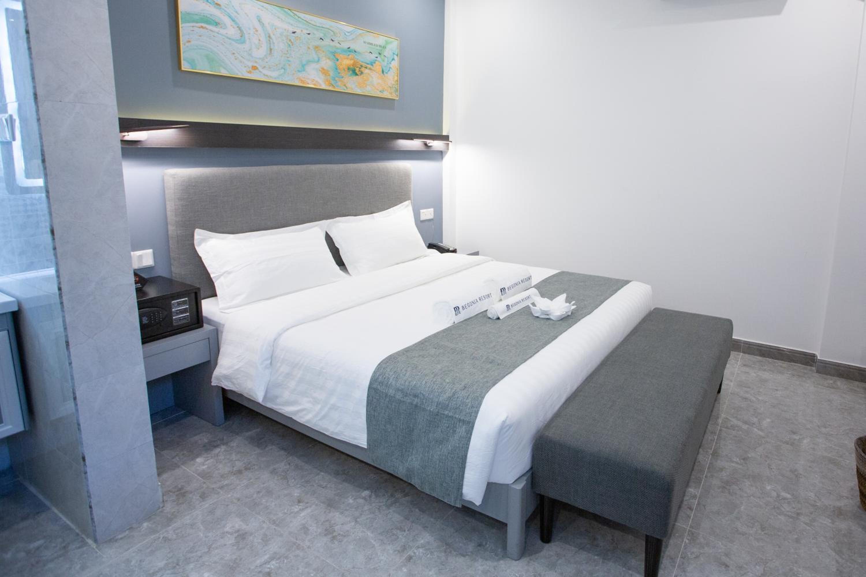 Economy Double Room photo 2