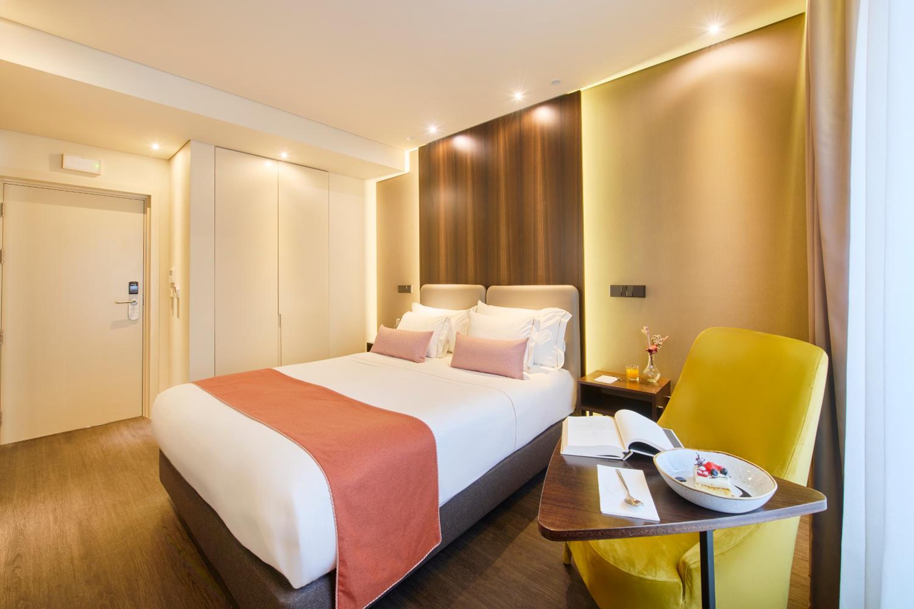 Standard Double Room - Photo 3