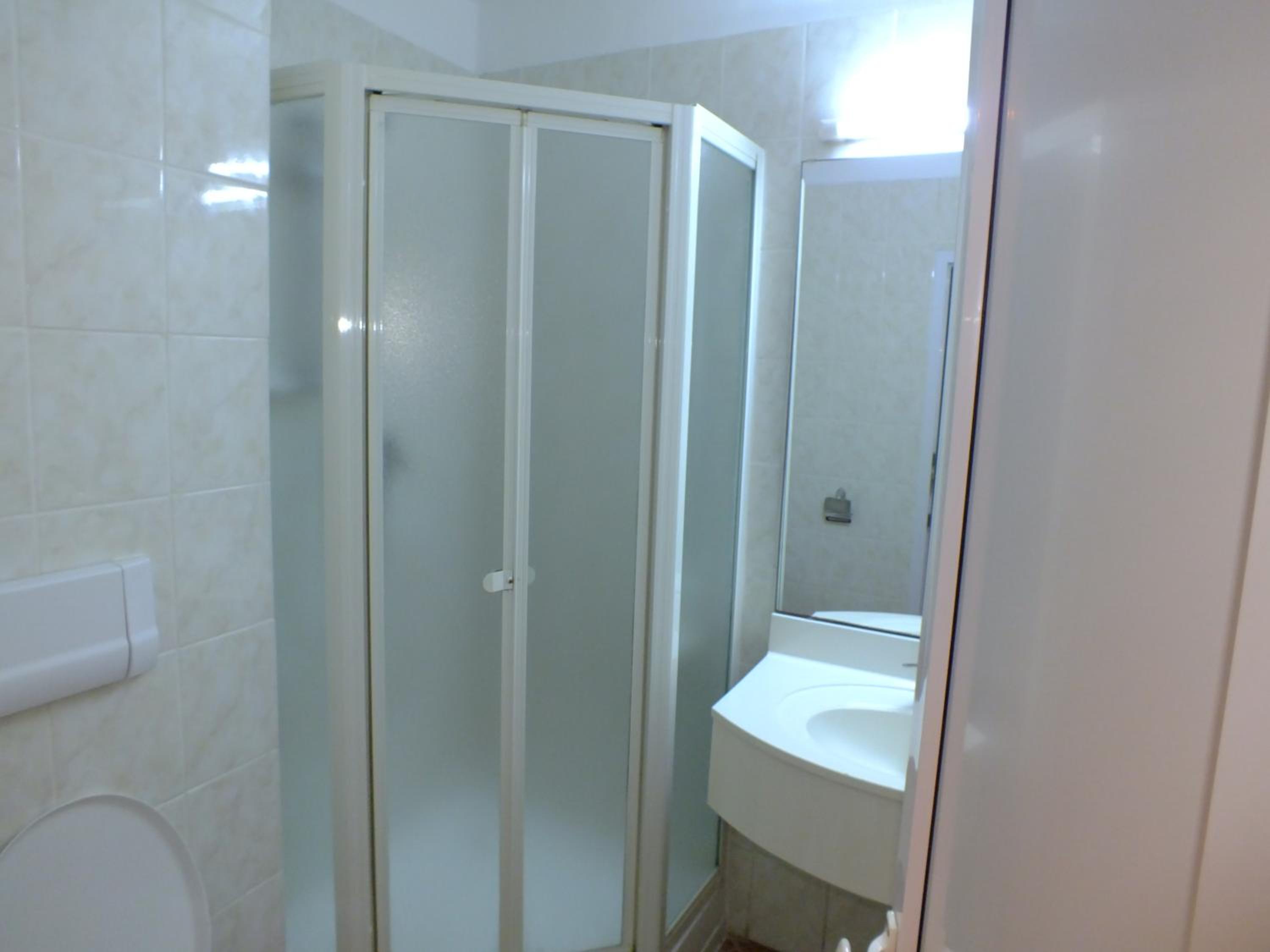 Standard Twin Room photo 2