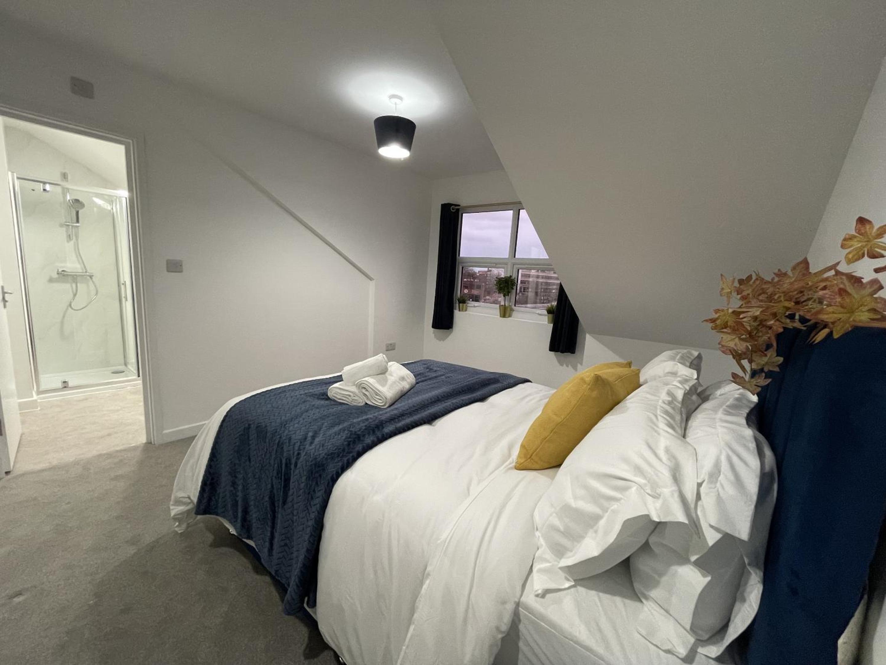 Two-Bedroom Apartment With City View photo 3