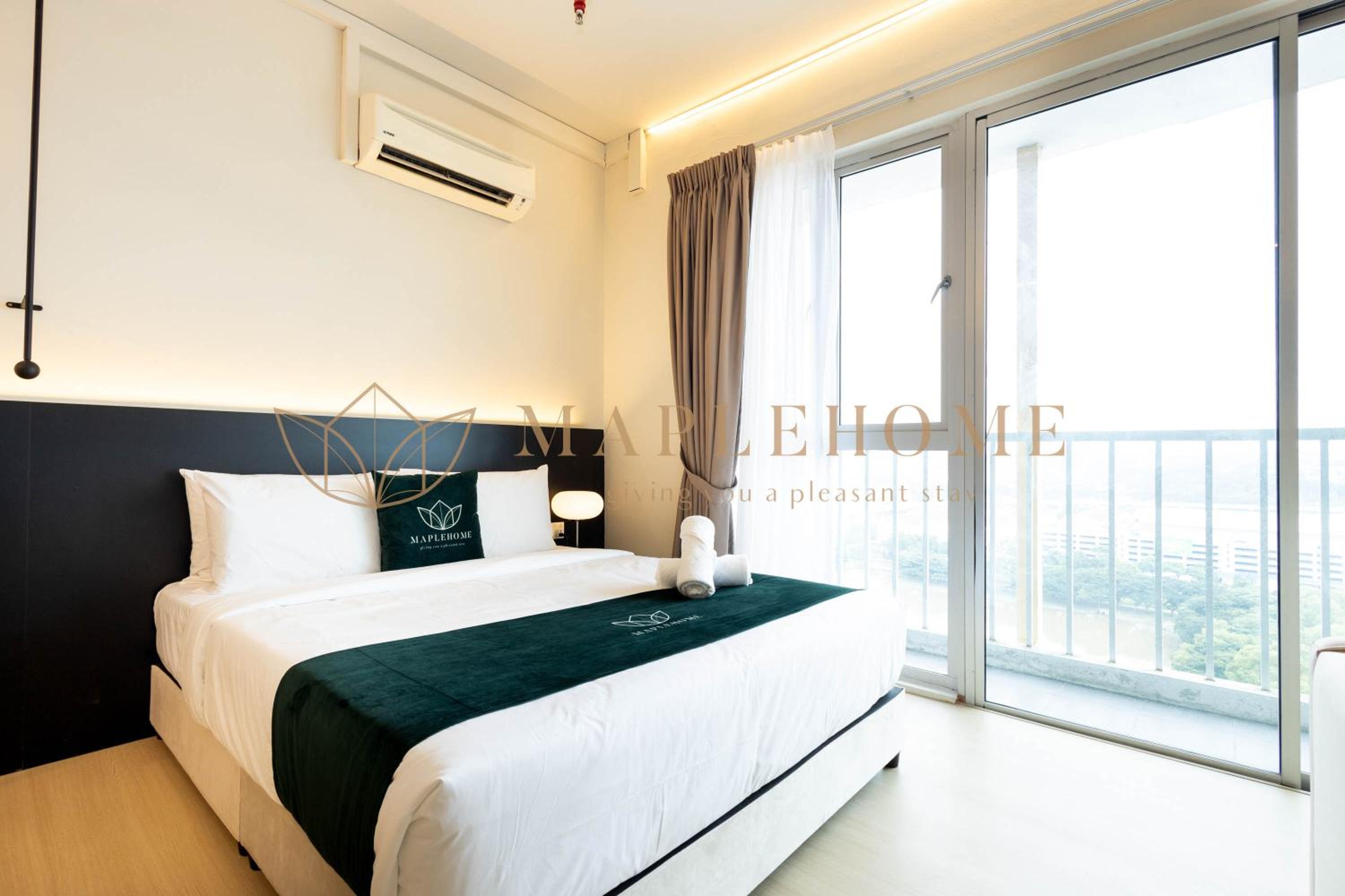 Deluxe Queen Suite - Photo 17