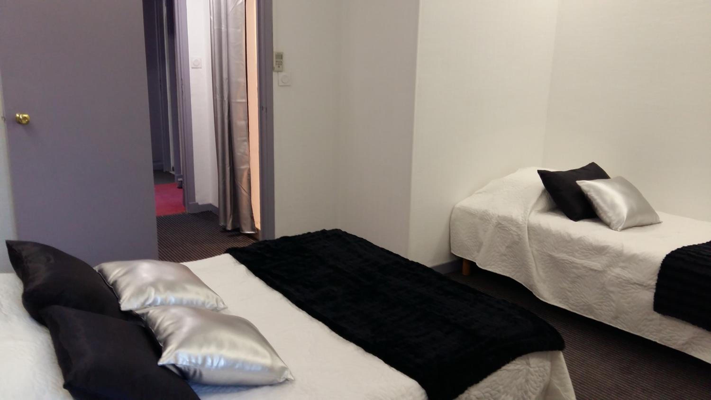 Triple Room - Photo 7