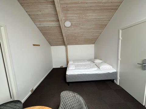 Apartment - Photo 2