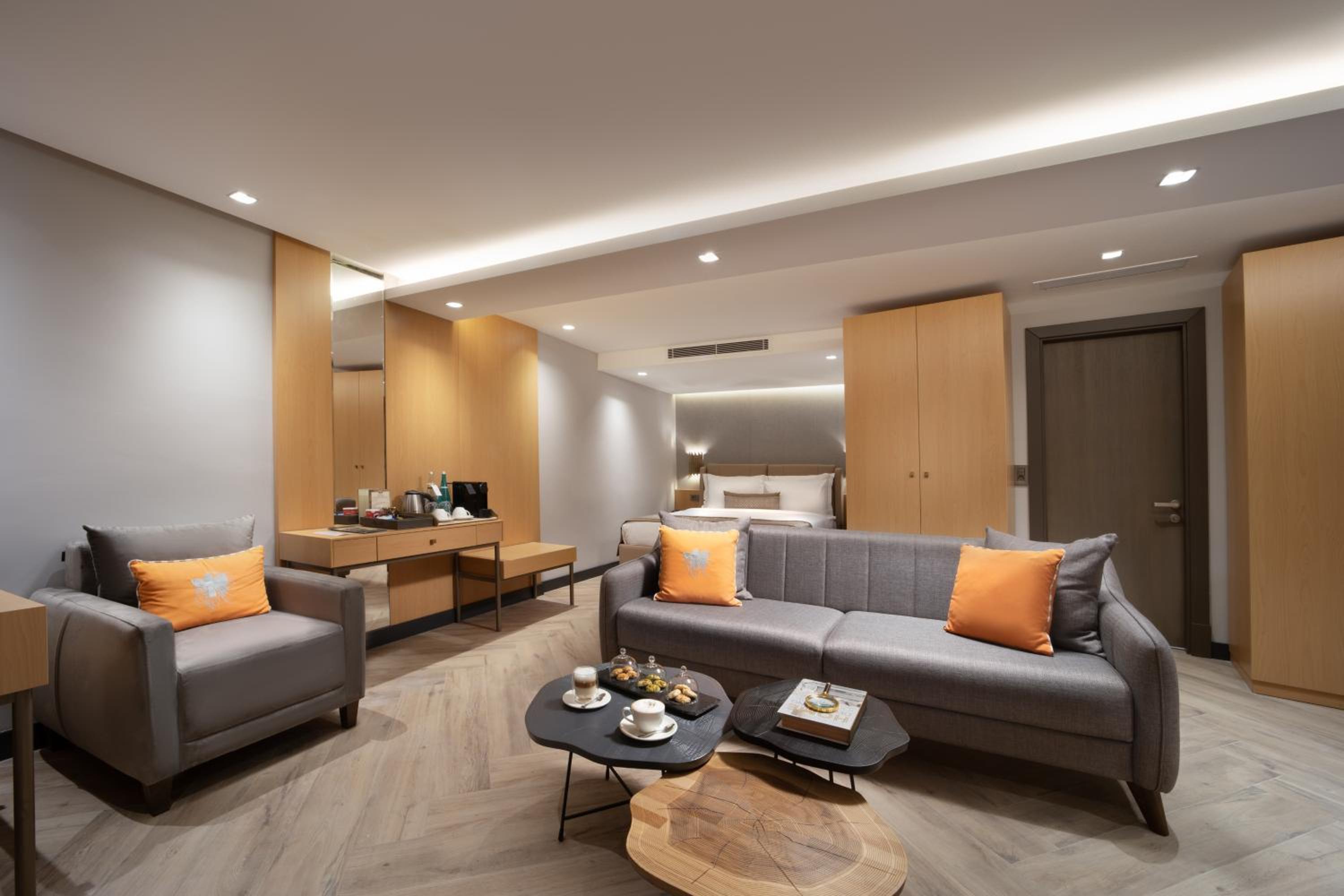 Queen Suite with Sea View