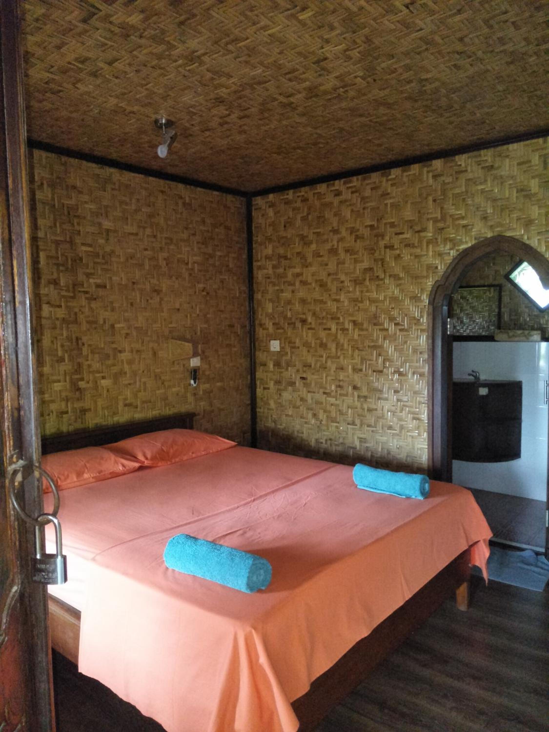 Double Room with Private Bathroom photo 1