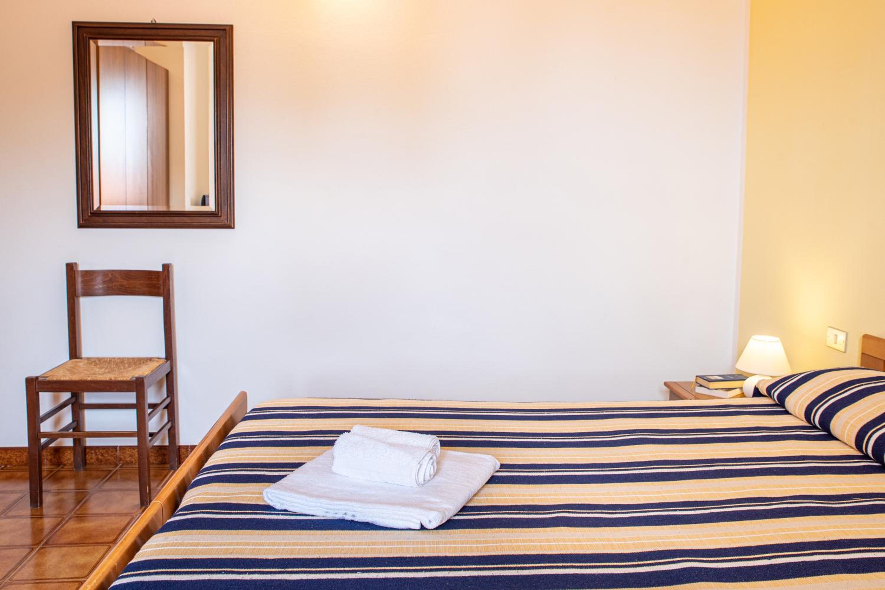 Economy Triple Room