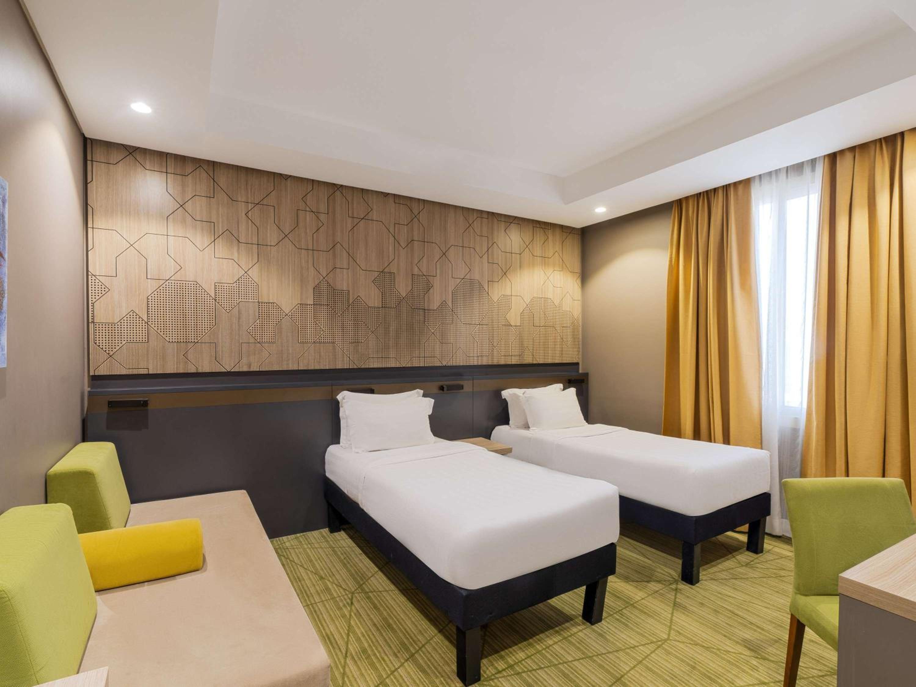 Standard Twin Room - Photo 1