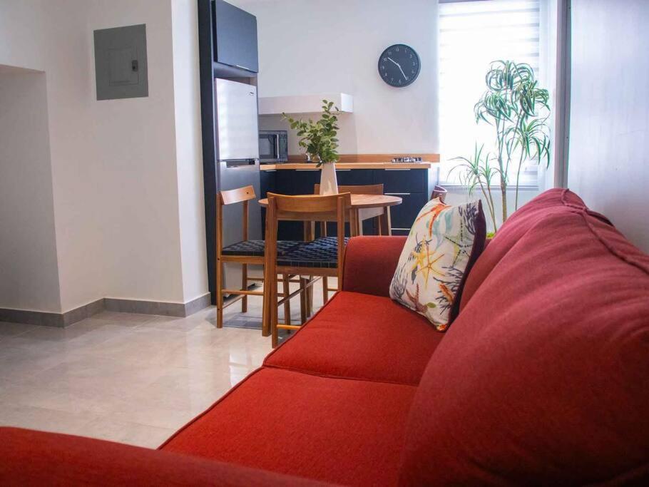 One-Bedroom Apartment photo 3