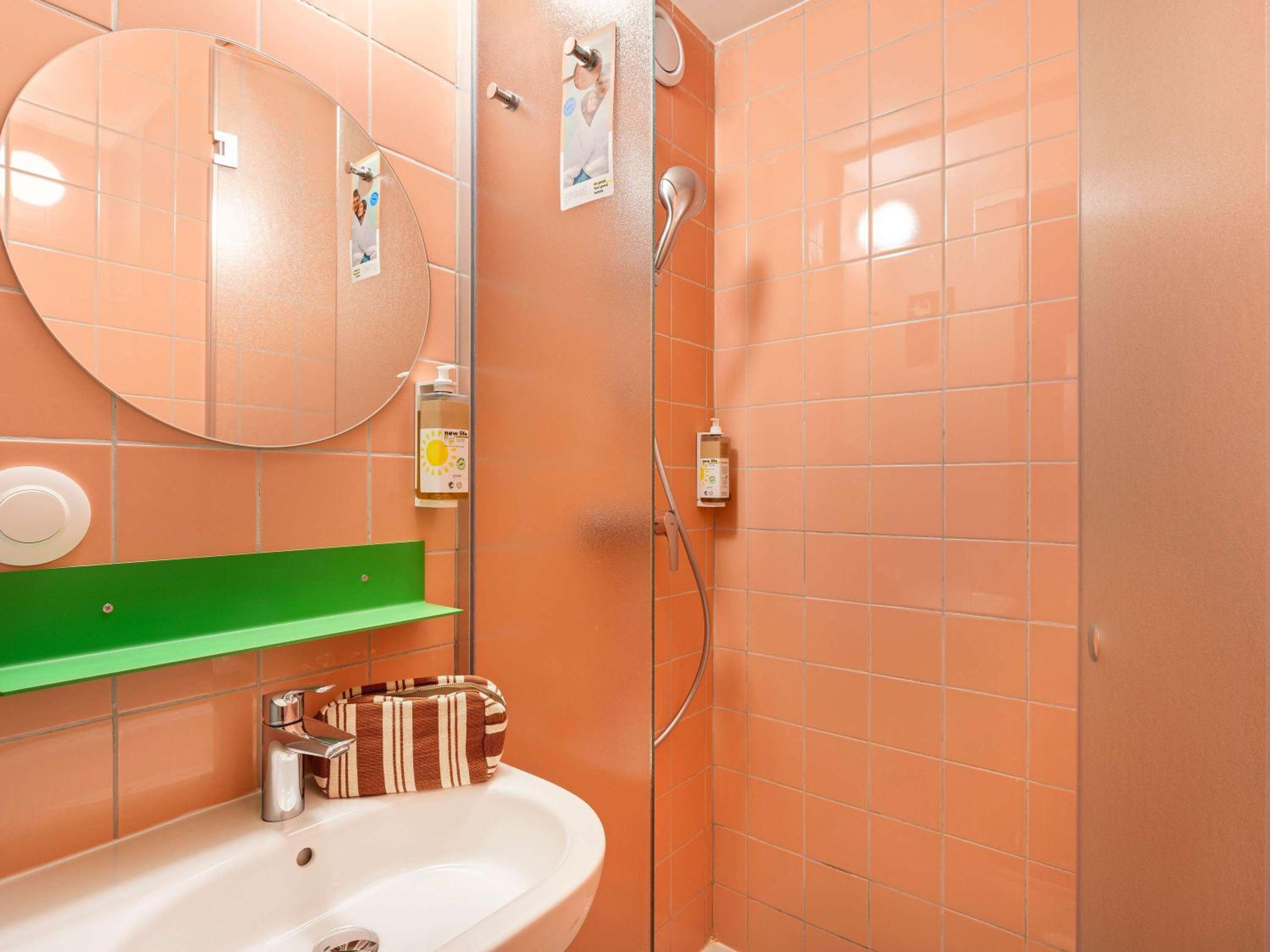 POP Double Room - Photo 14