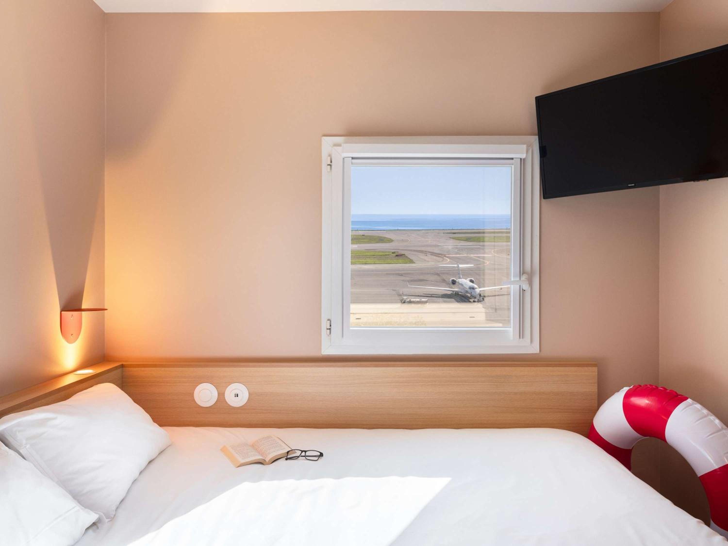 POP Double Room - Photo 15