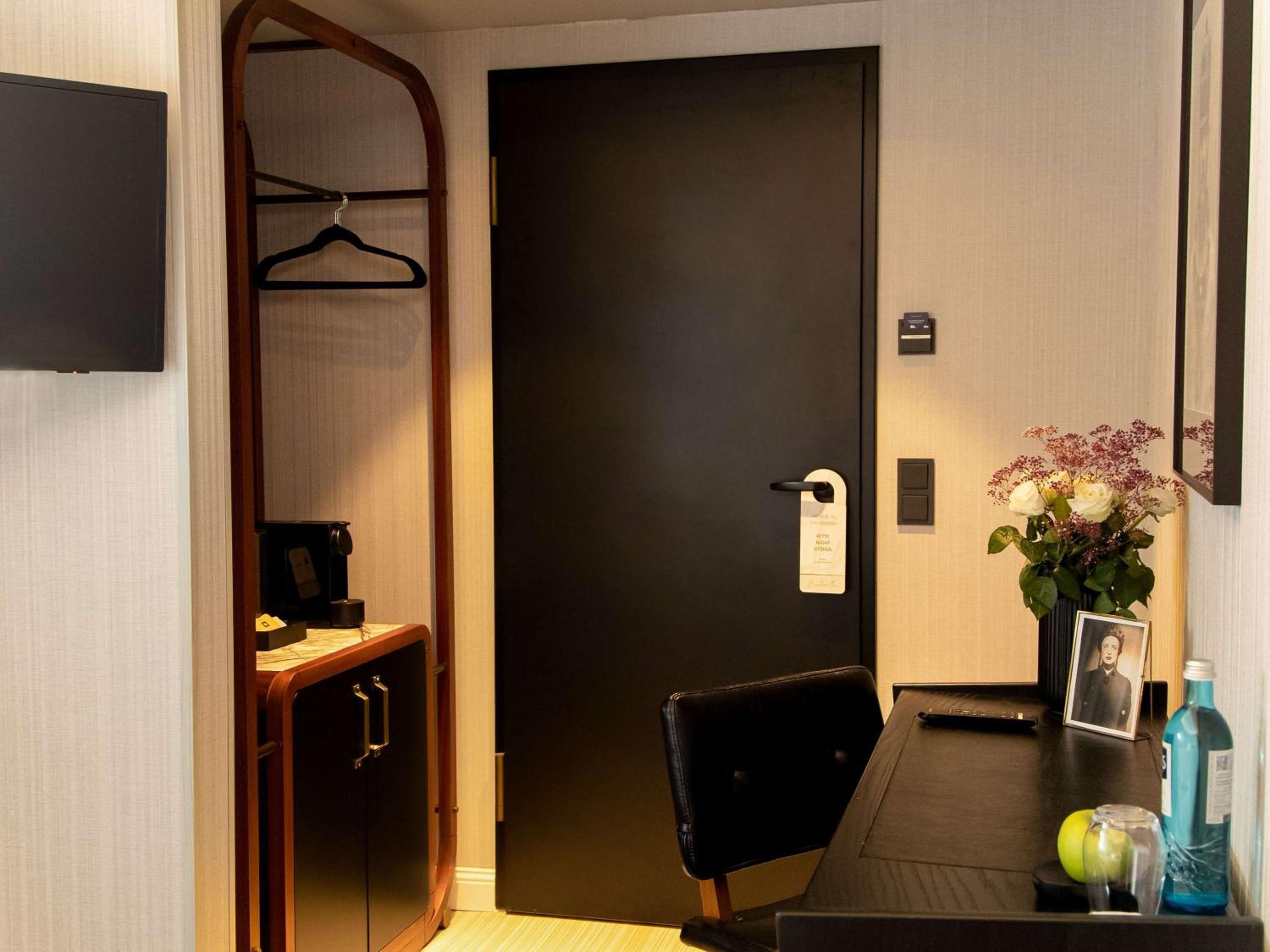 Classic Single Room