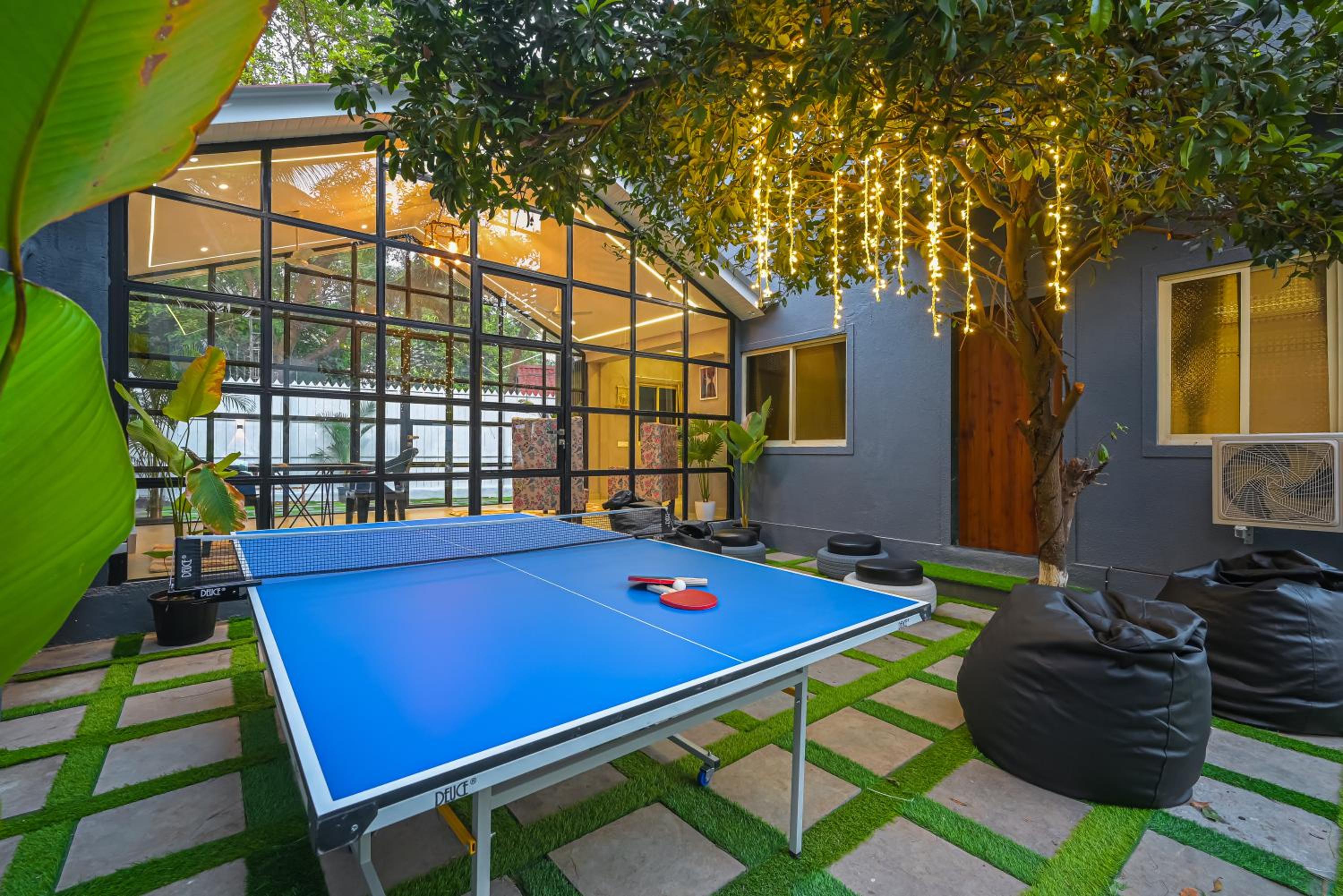 Villa photo 2