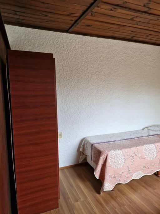 Three-Bedroom House photo 2