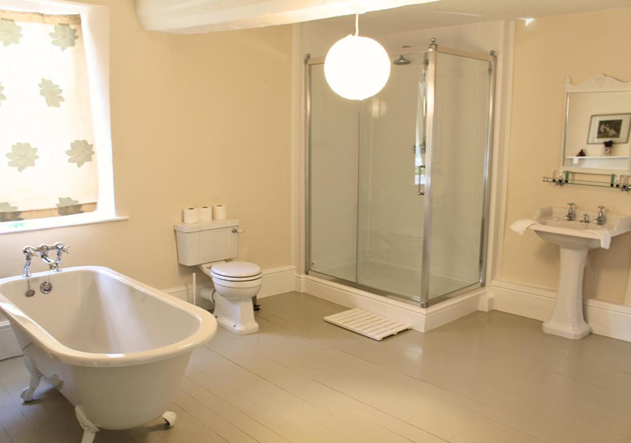 Superior King Room photo 2