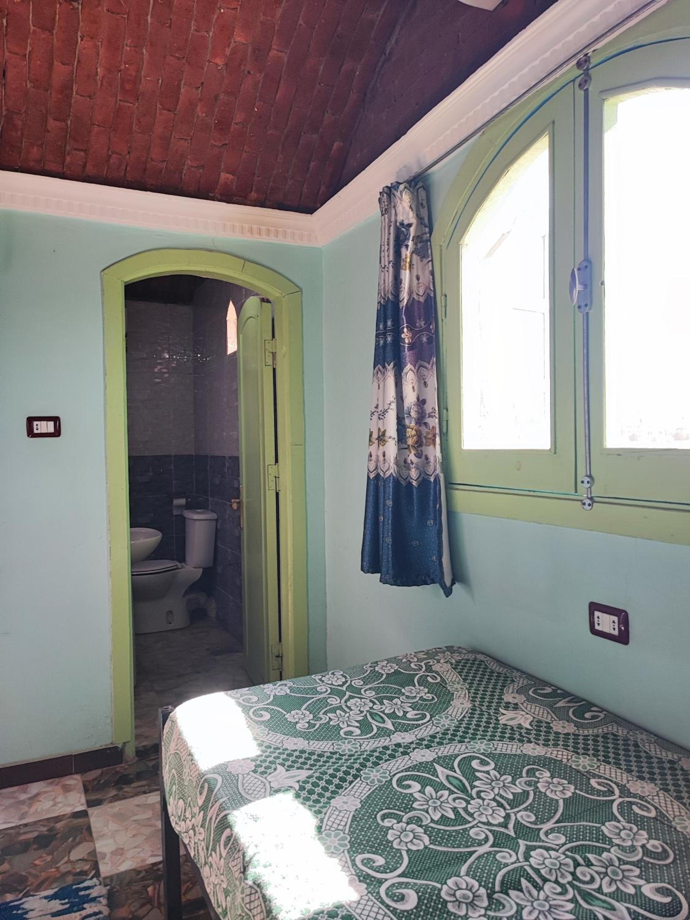 Triple Room with Private Bathroom - Photo 12