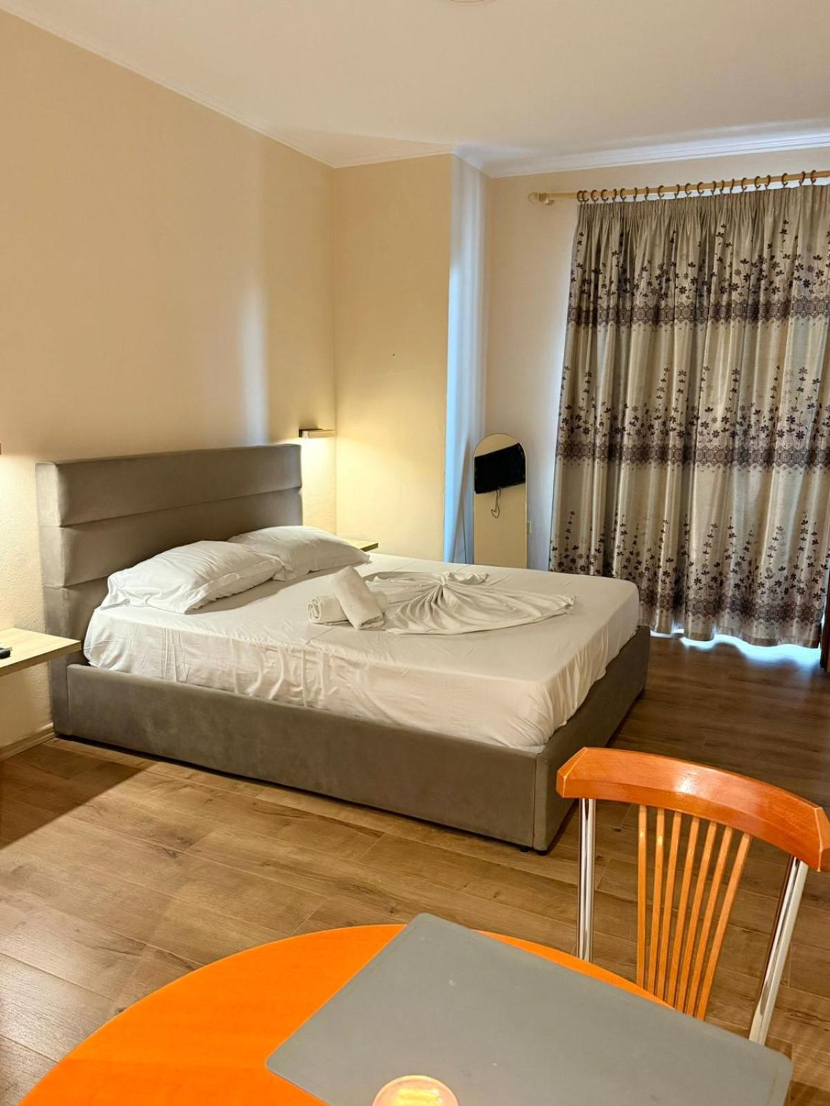 Suite Apartment