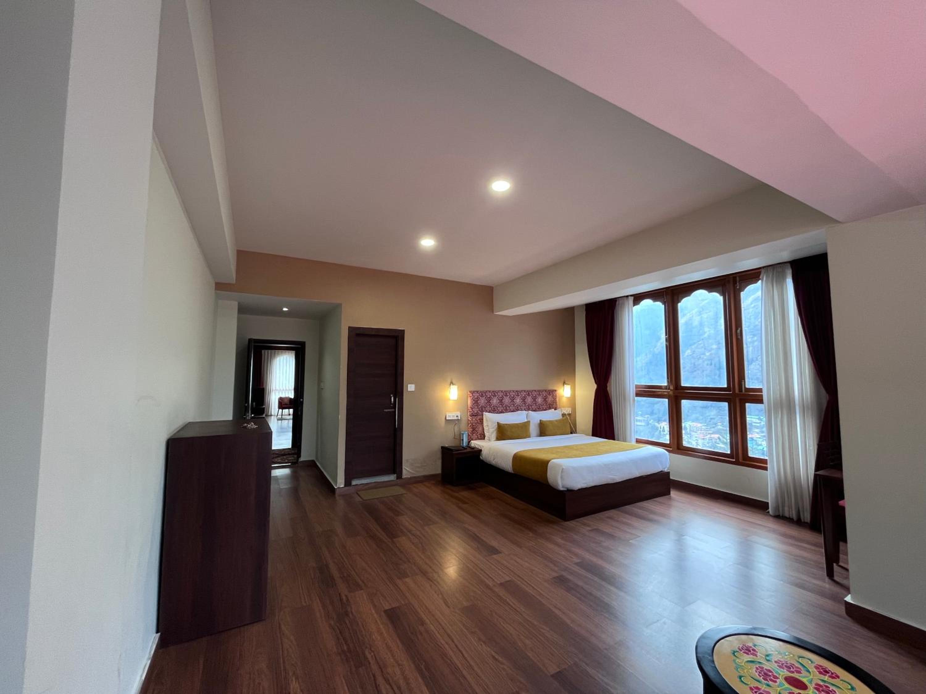 Junior Suite - Photo 1