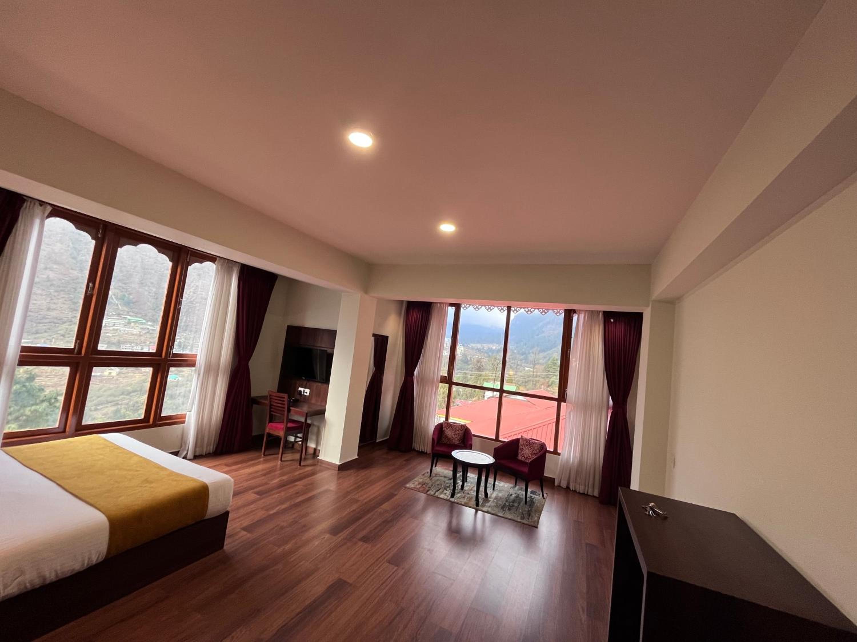 Junior Suite - Photo 6
