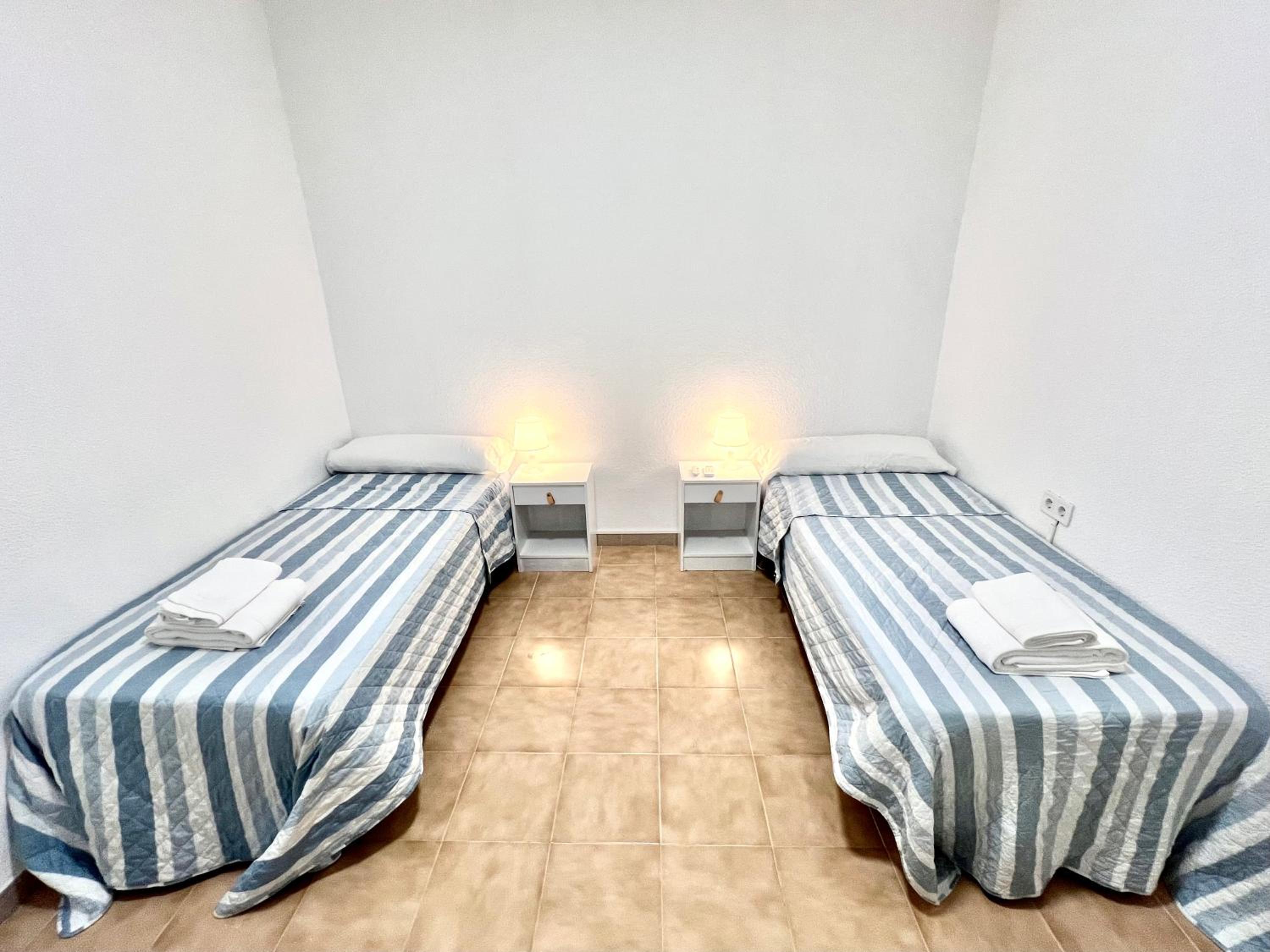 Habitación Doble o con Dos Camas con Baño Compartido