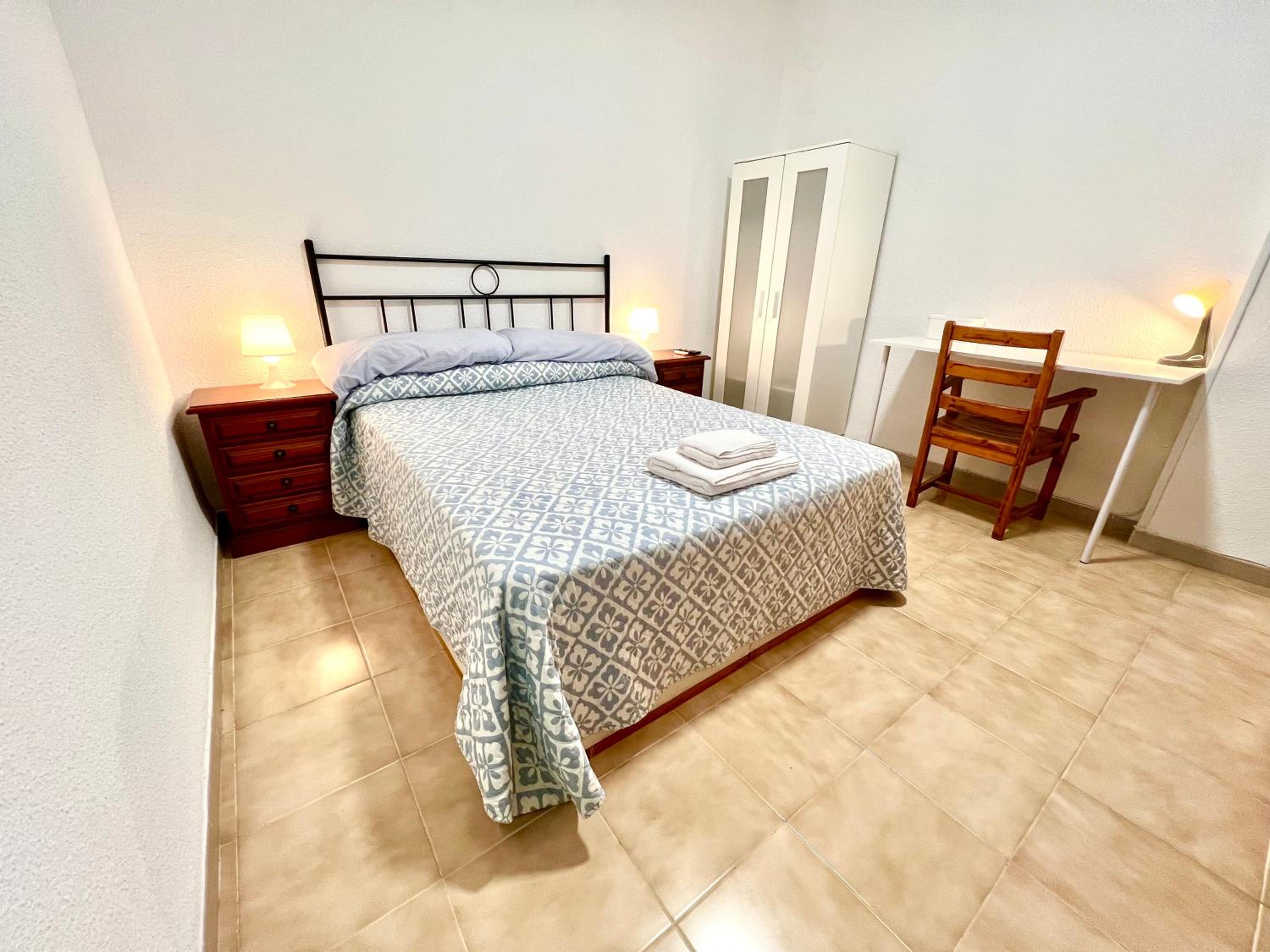 Habitación doble con baño compartido