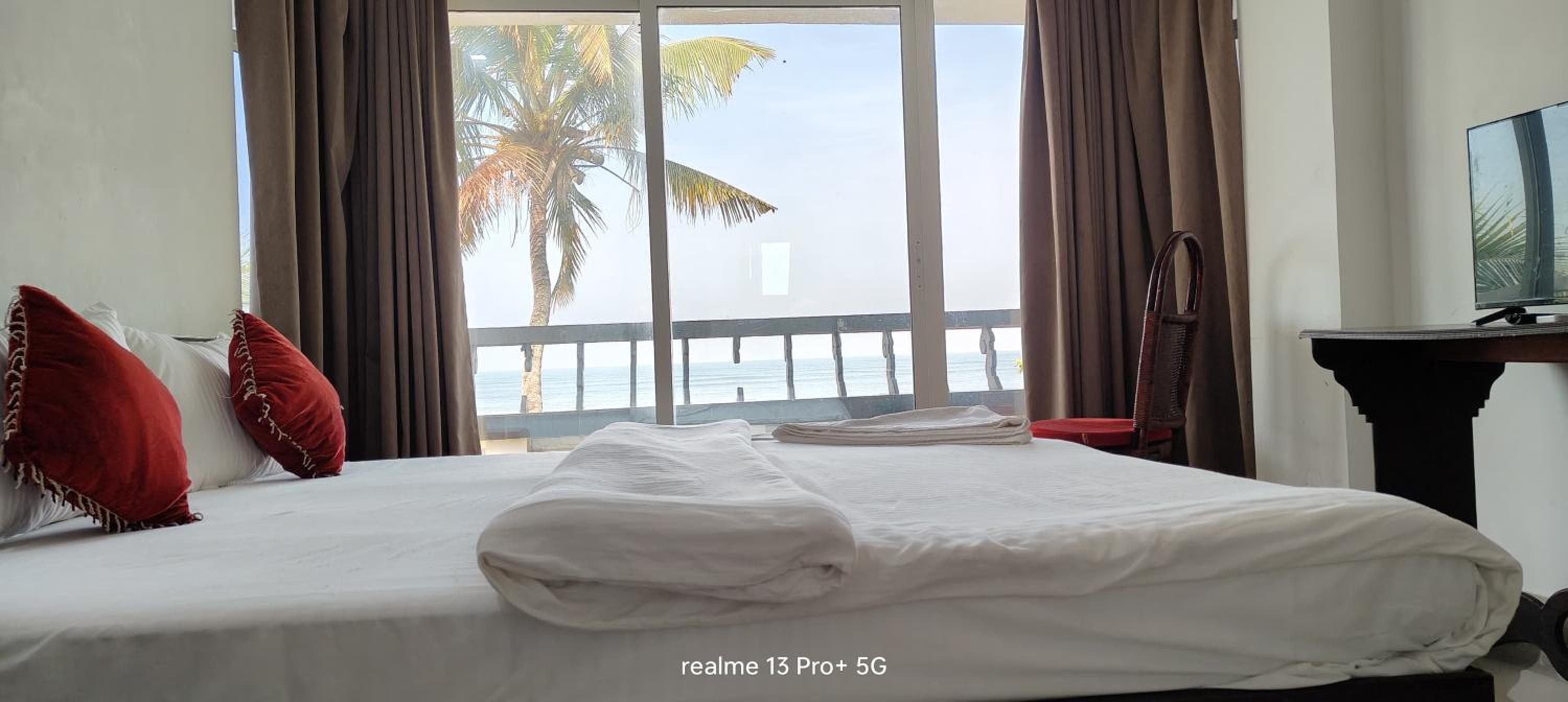 Deluxe Double Room with Sea View photo 2