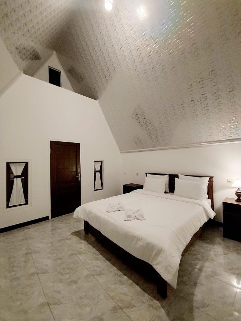 Double or Twin Room photo 3