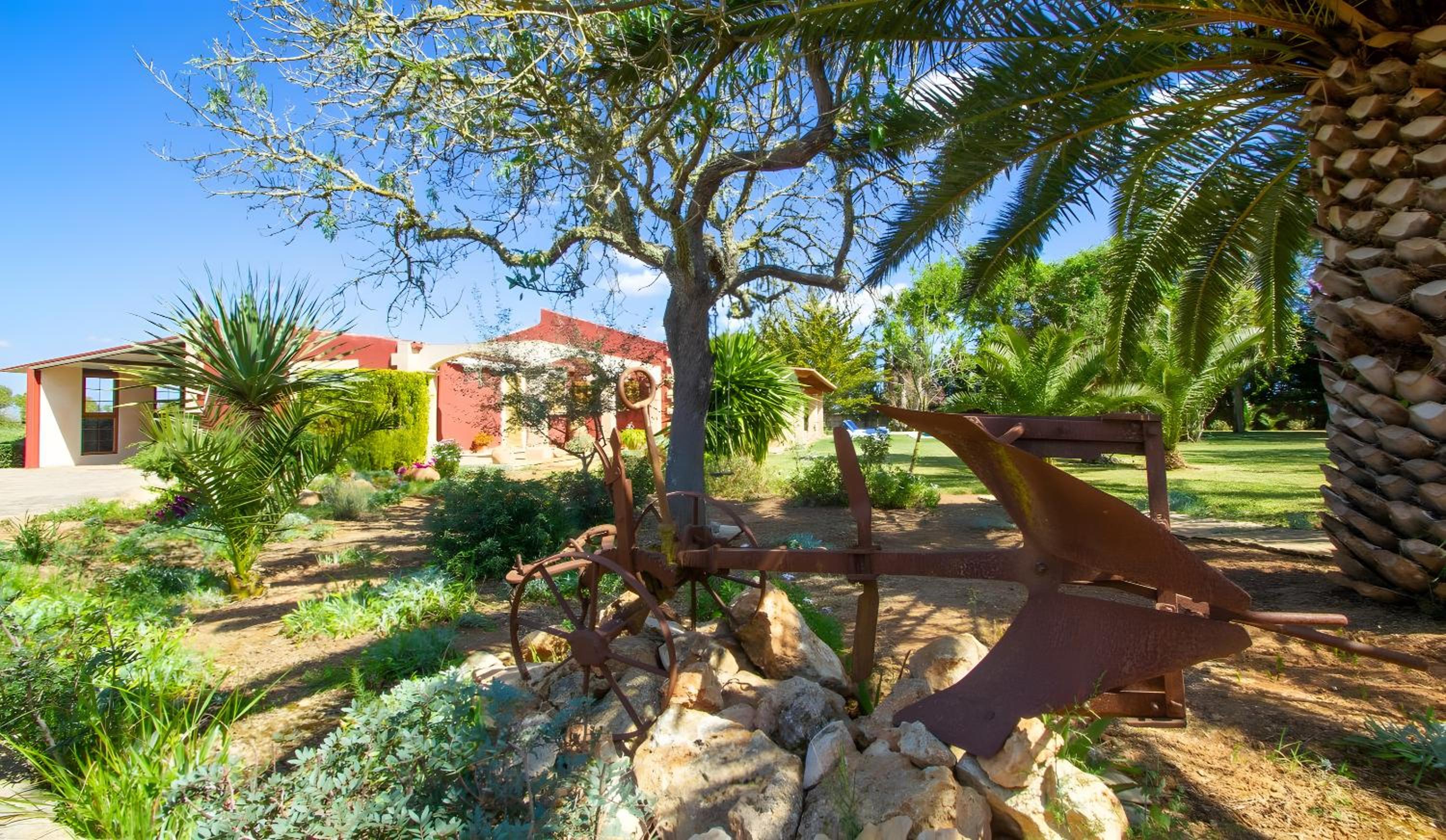 Villa with Garden View photo 3