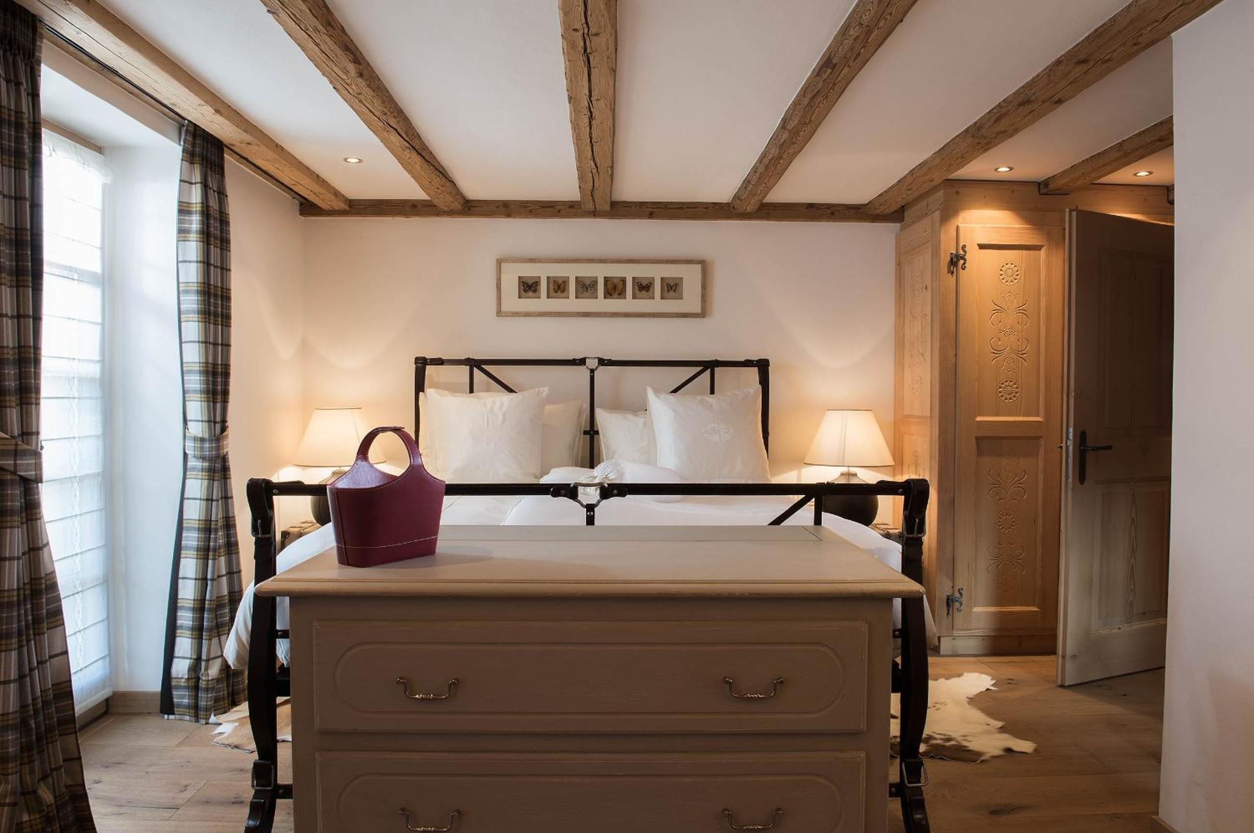 Suite 18 - Photo 1