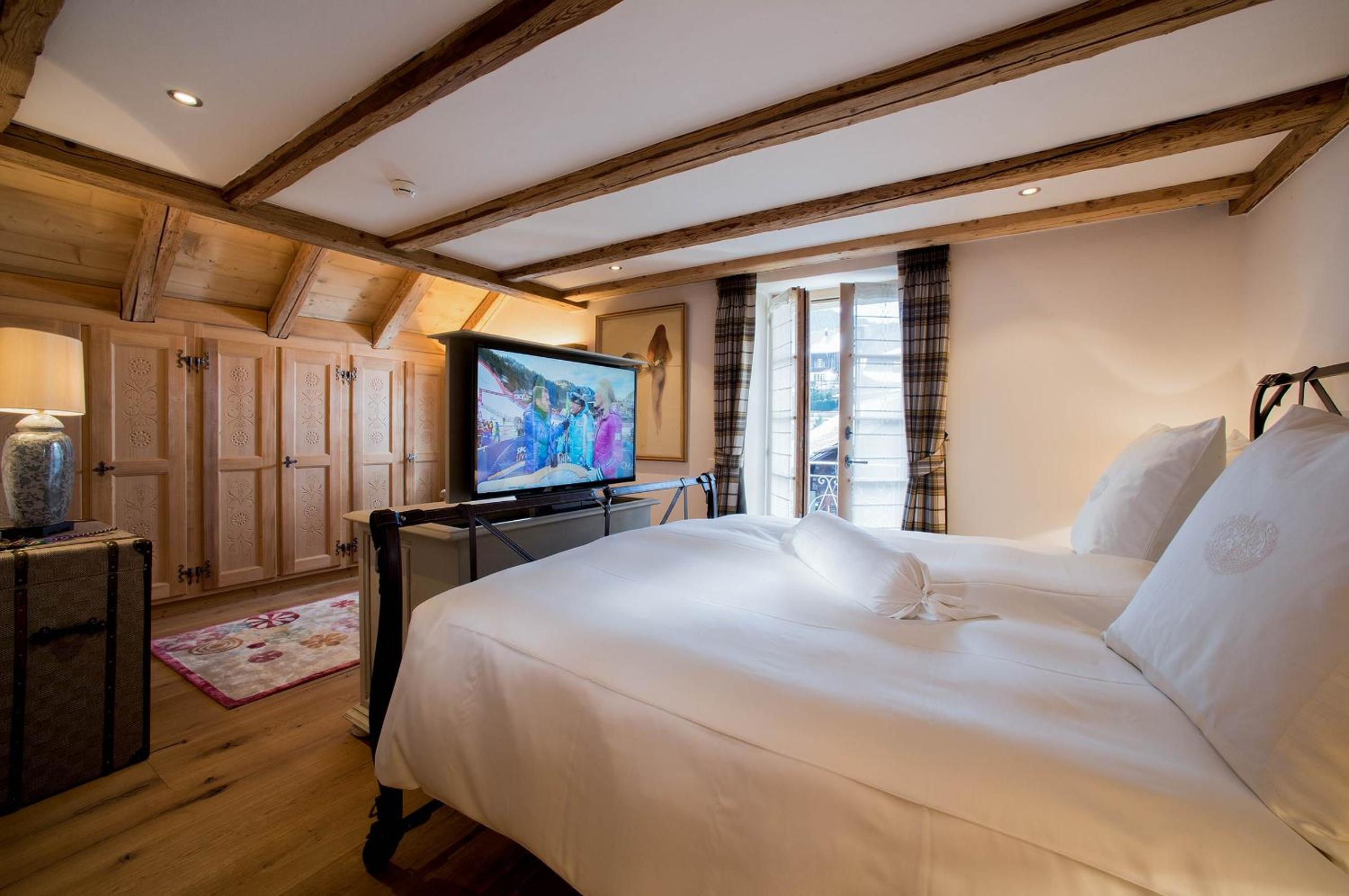 Suite 18 - Photo 5