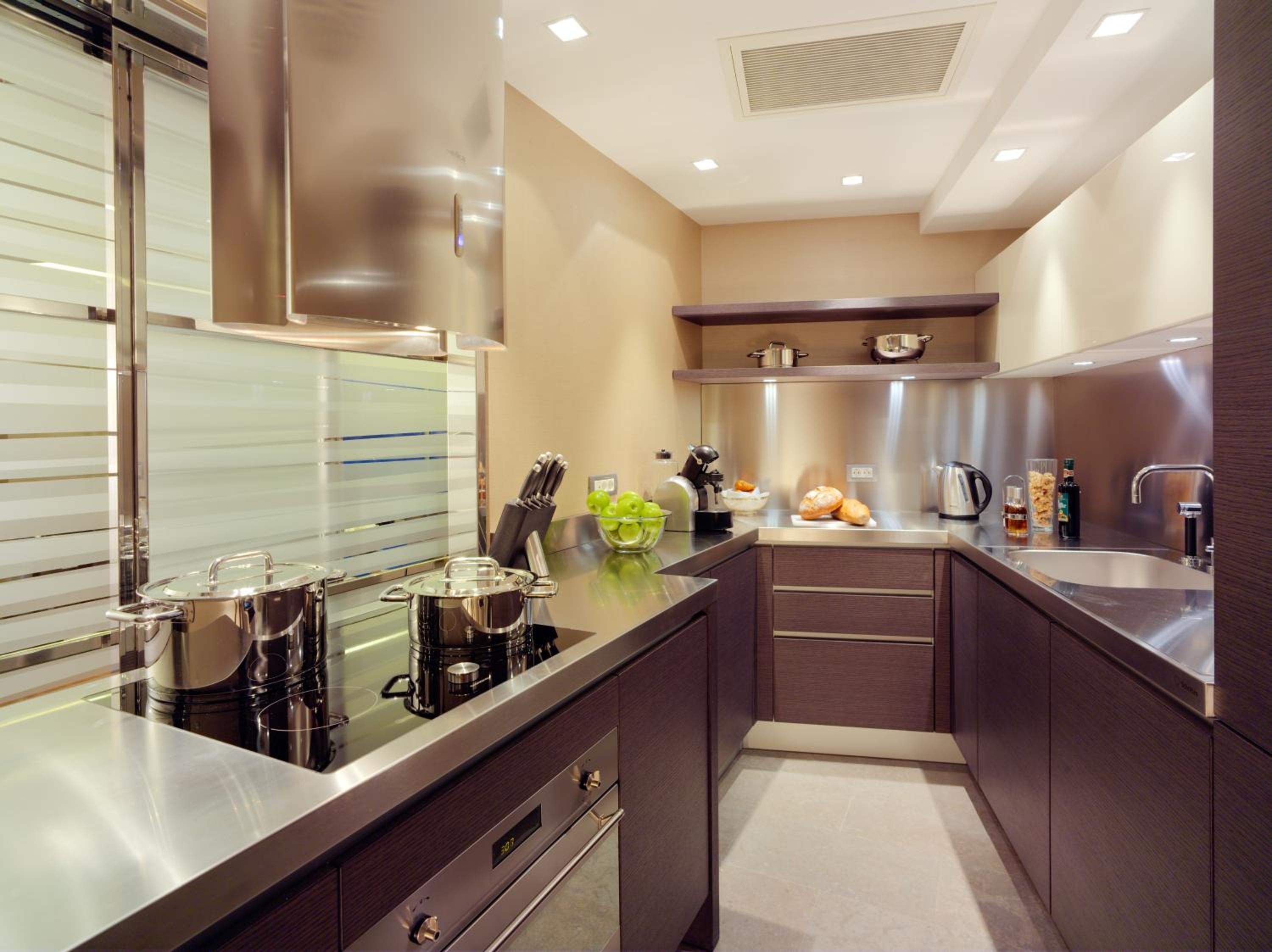 Three Bedroom Presidential Suite thumbnail 5