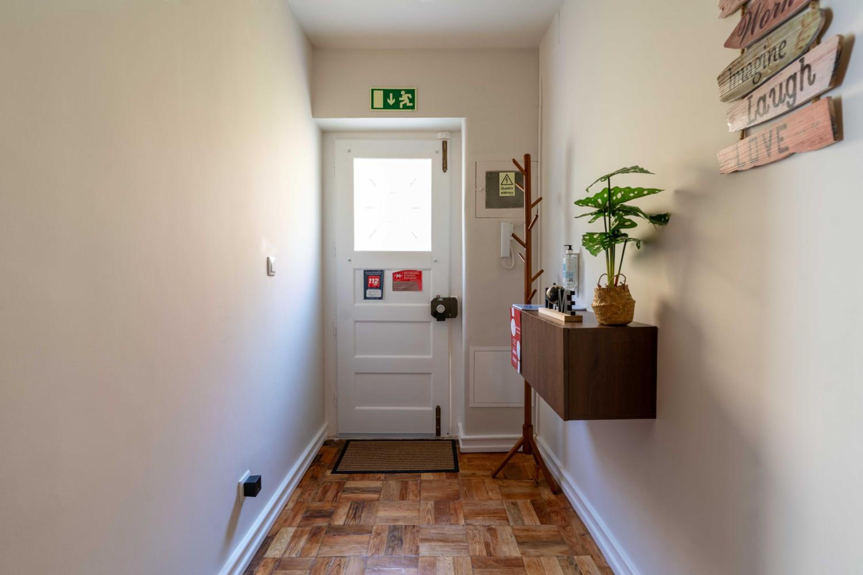 Two-Bedroom Apartment with Terrace photo 2