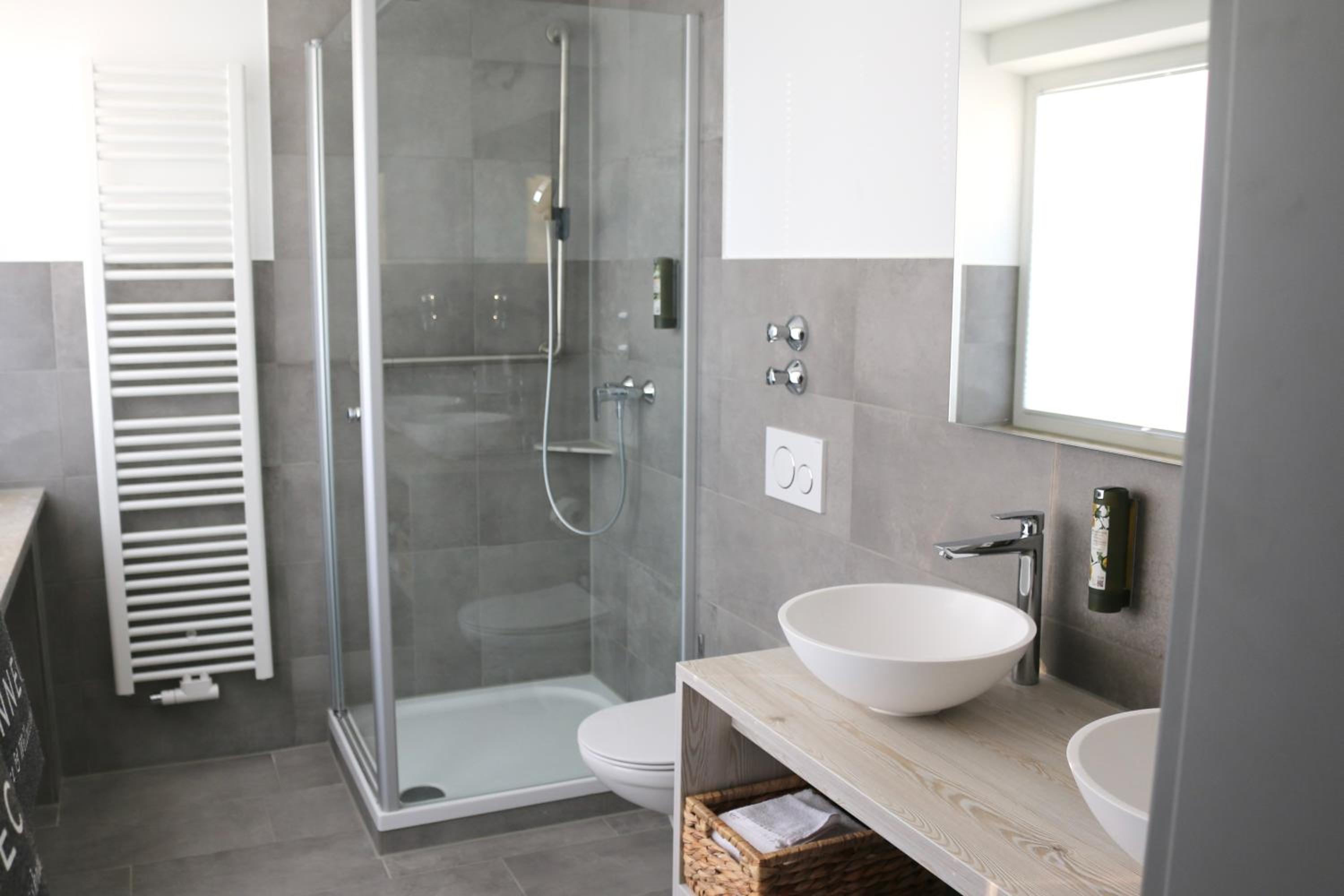 Deluxe Junior Suite - Photo 2
