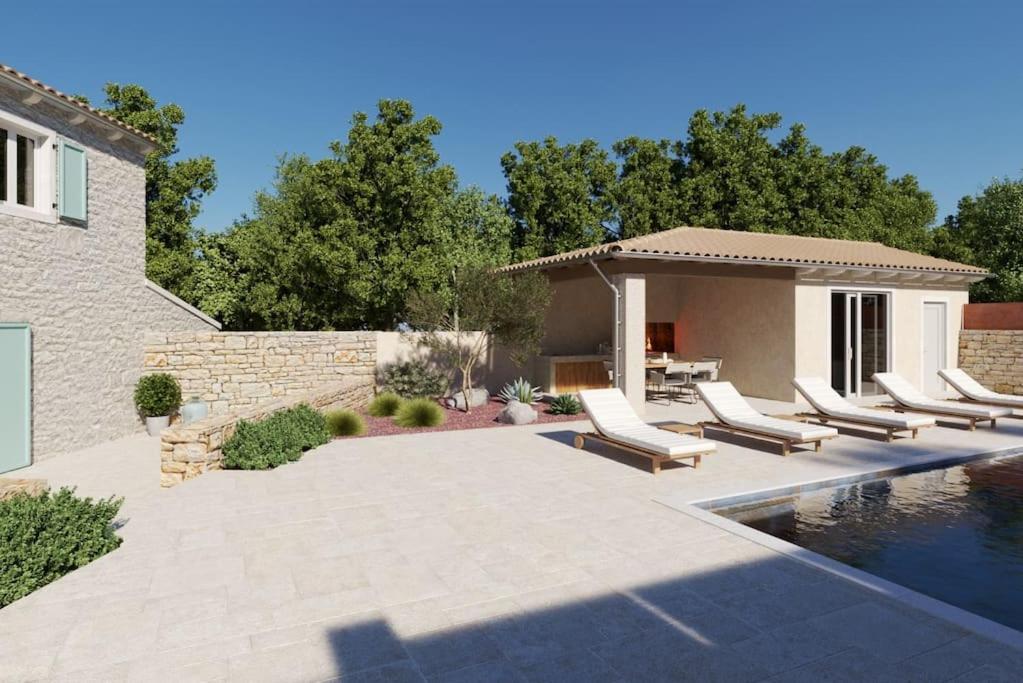 Villa photo 2