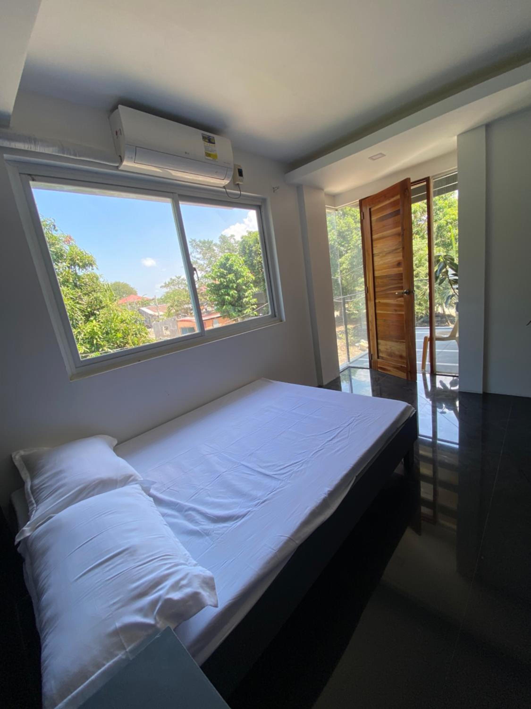 Four-Bedroom House photo 1