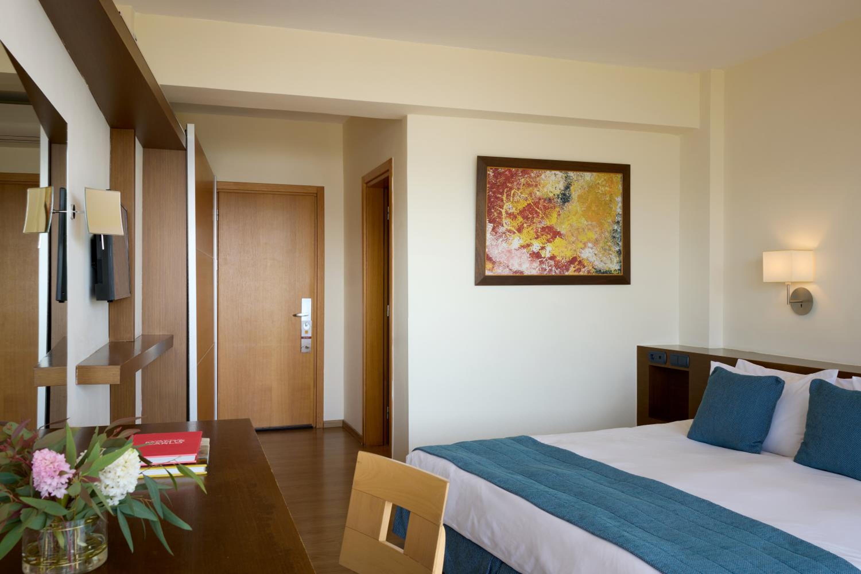 Double Room with Sea View - Photo 4