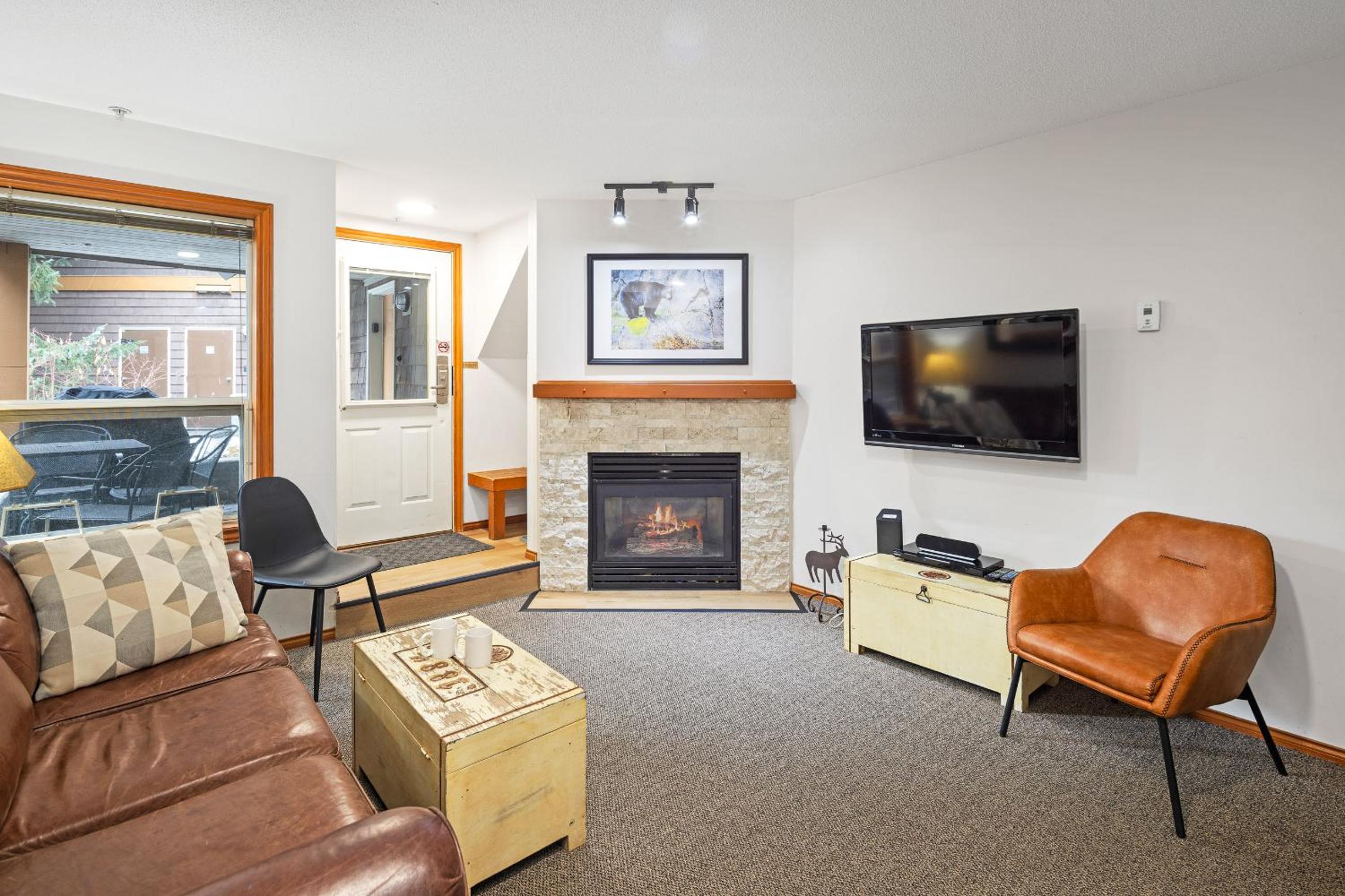 Two bedroom townhome with private hot tub GR 59