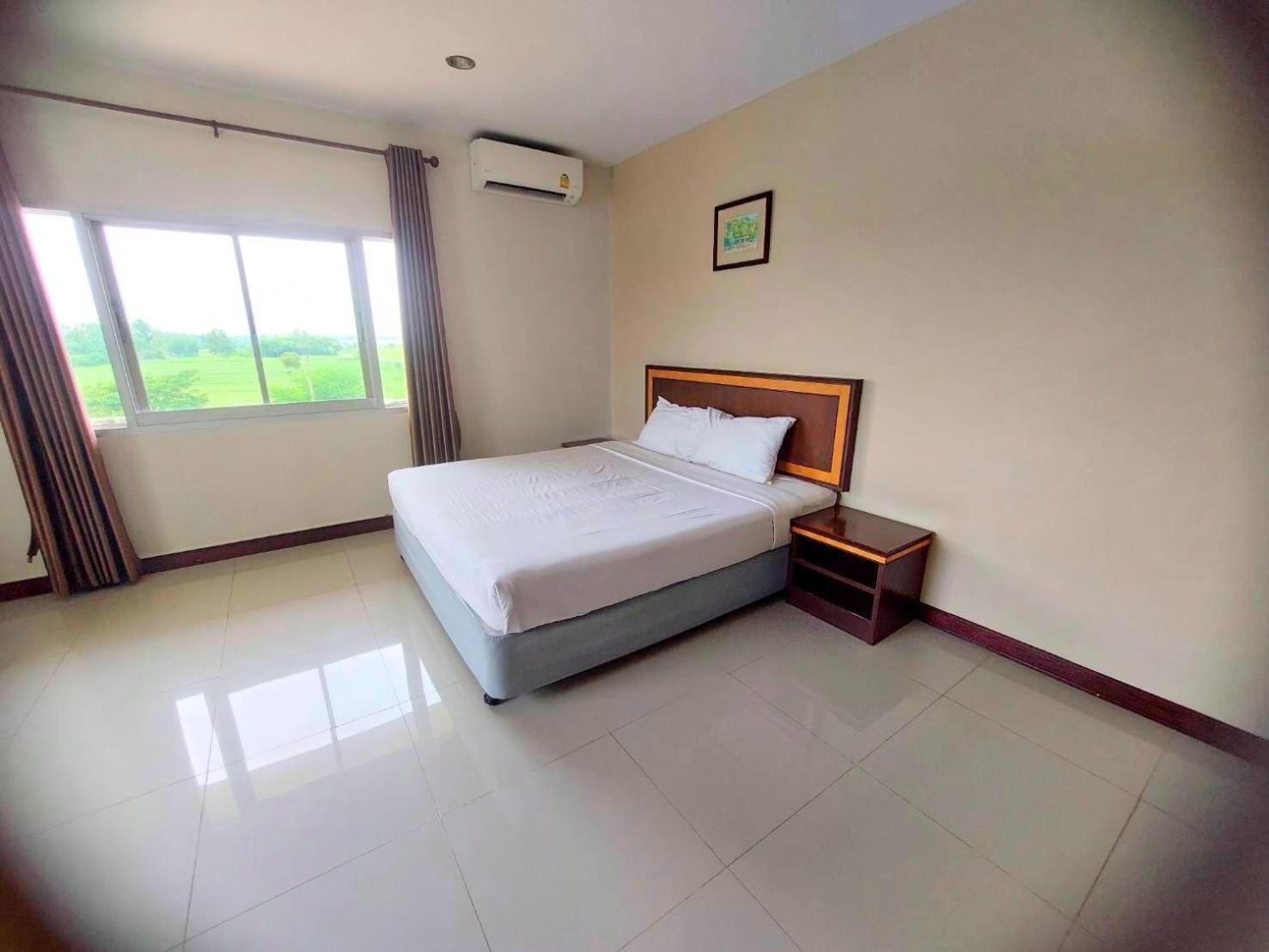 Deluxe Double or Twin Room - Photo 1