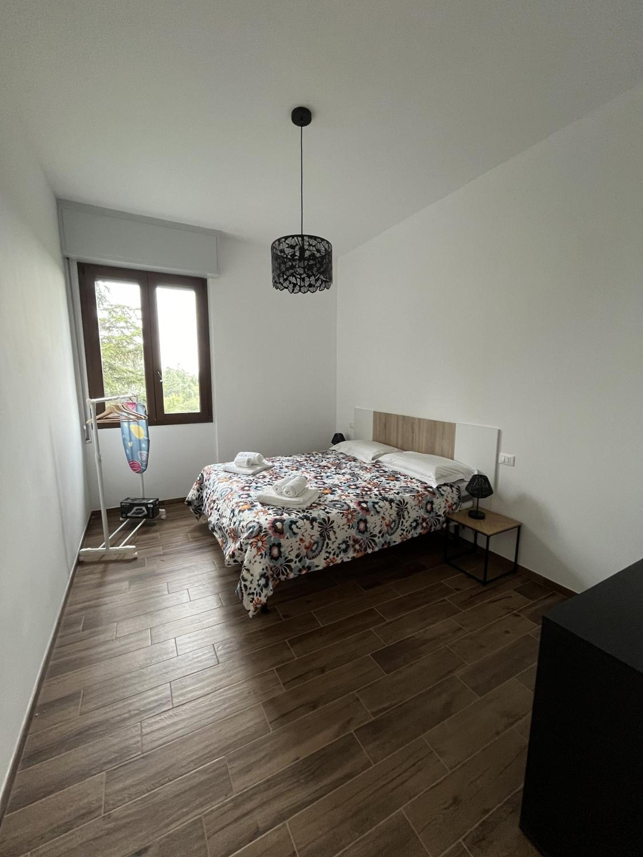 One-Bedroom Apartment with Balcony