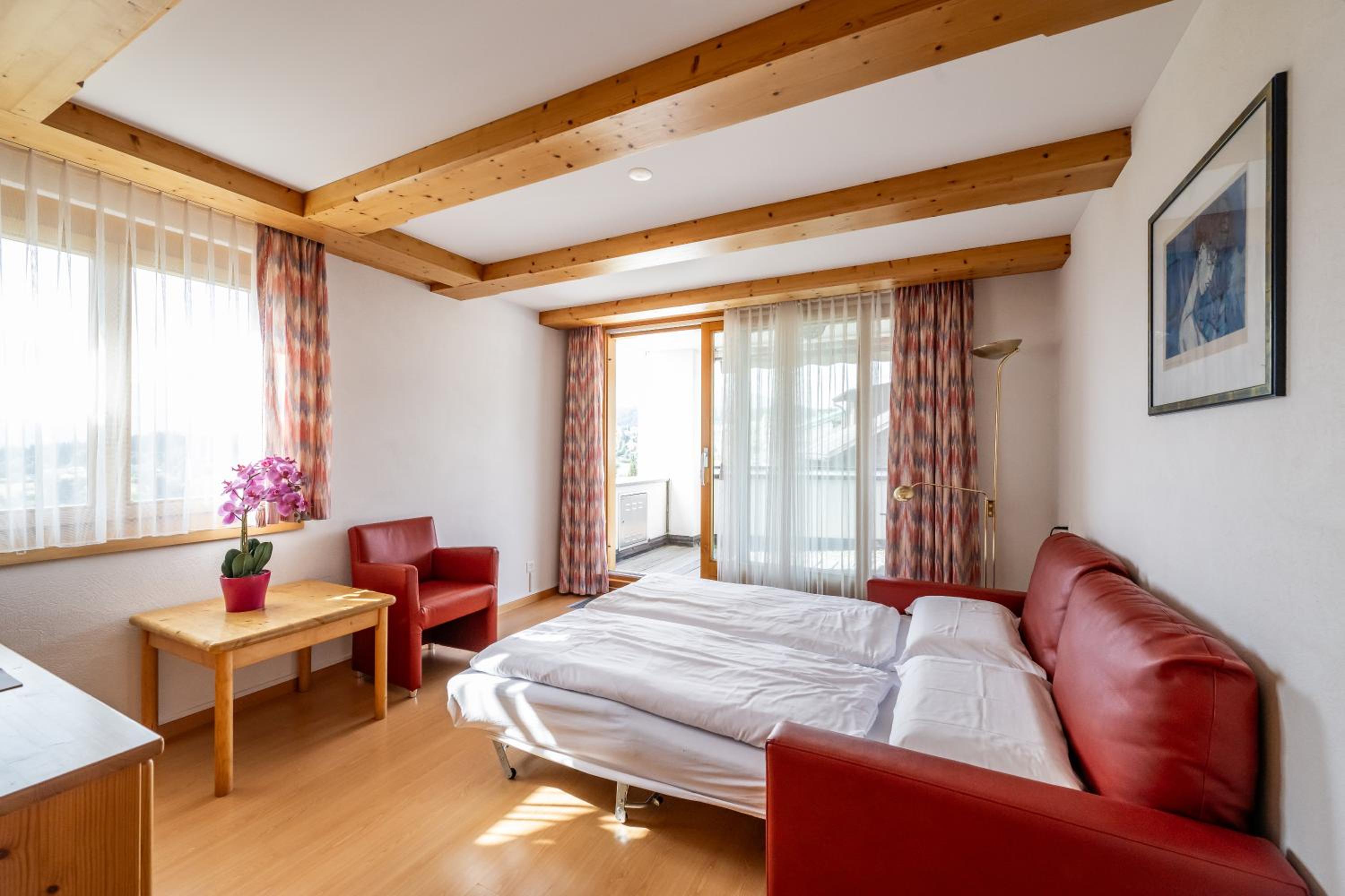 Large Double Room photo 3