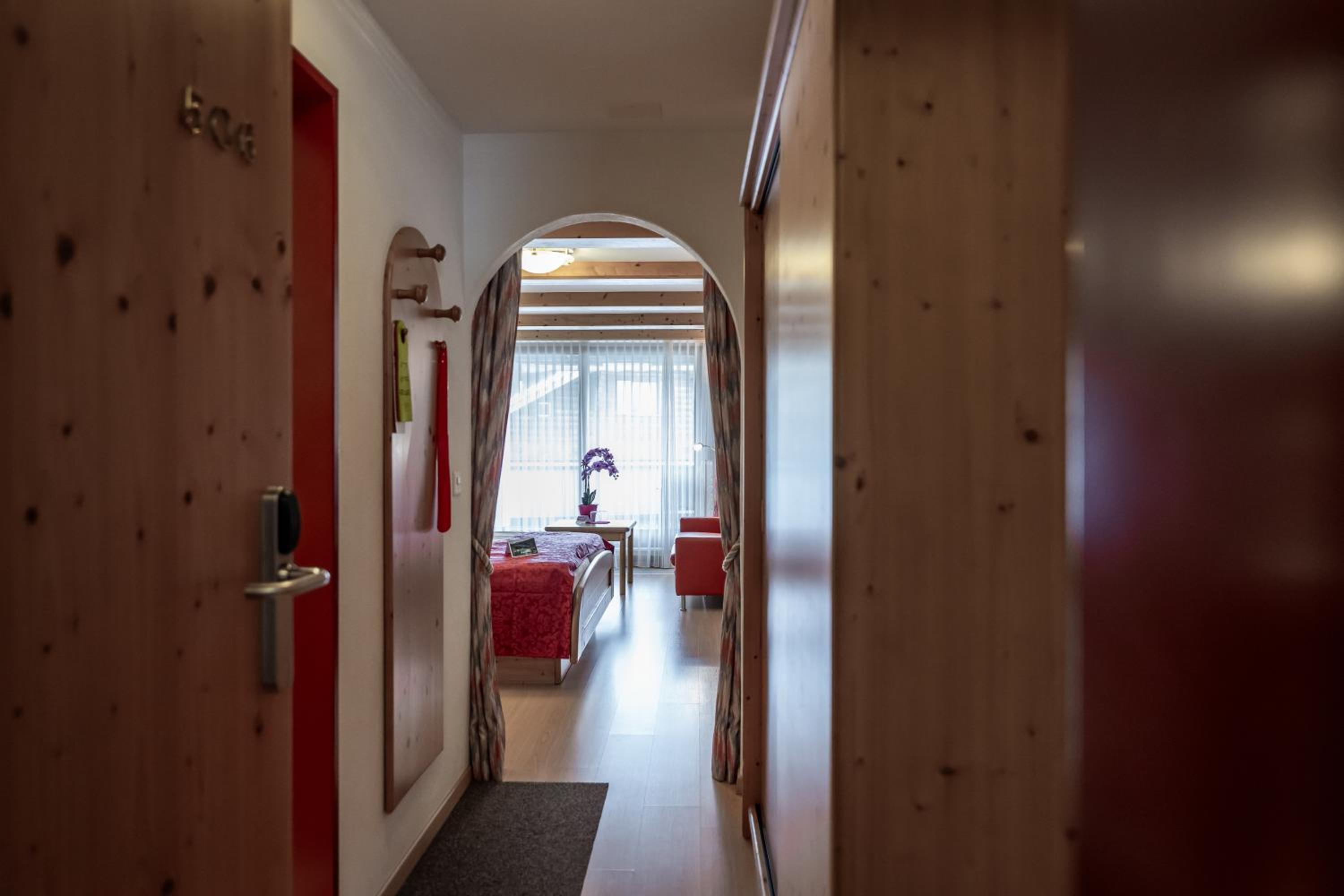 Large Double Room photo 2