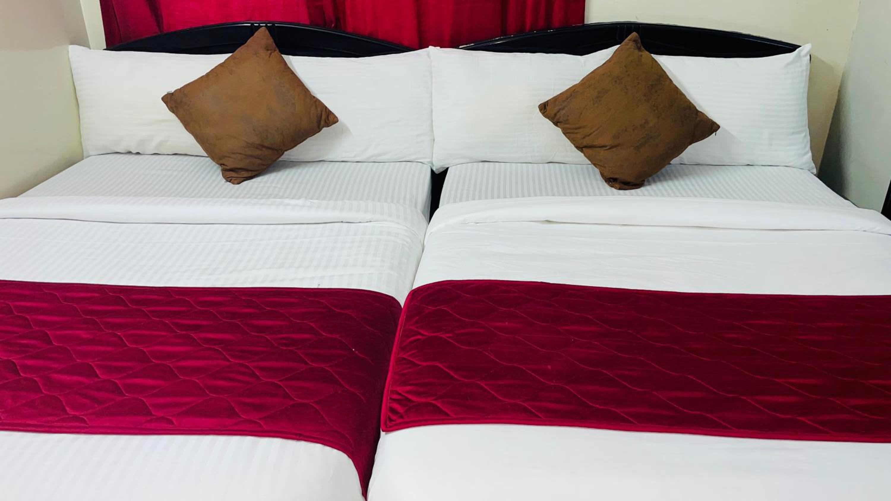 Standard Suite - Photo 3