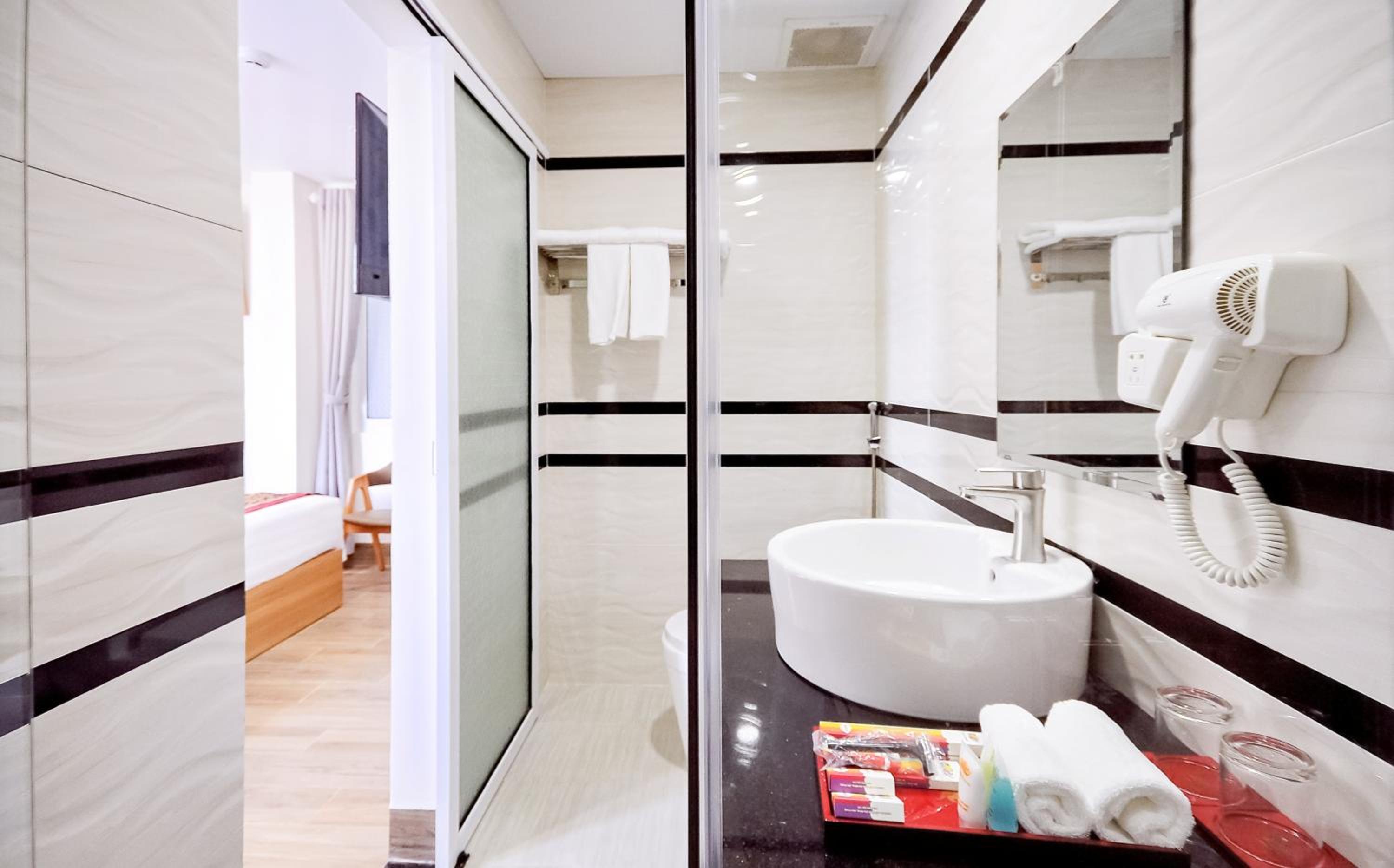 Superior Twin Room - Photo 8