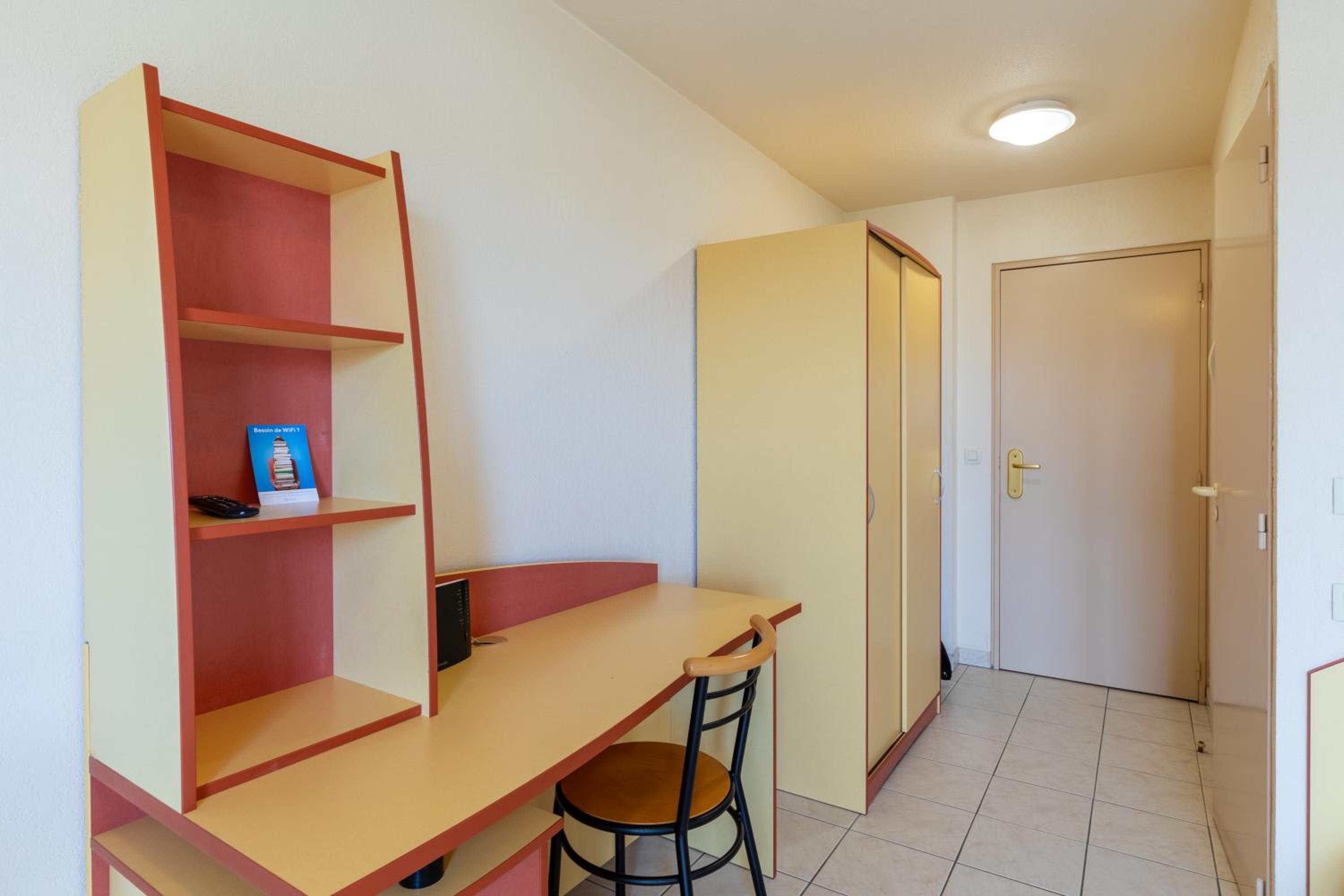 Studio (4 Adults) photo 1