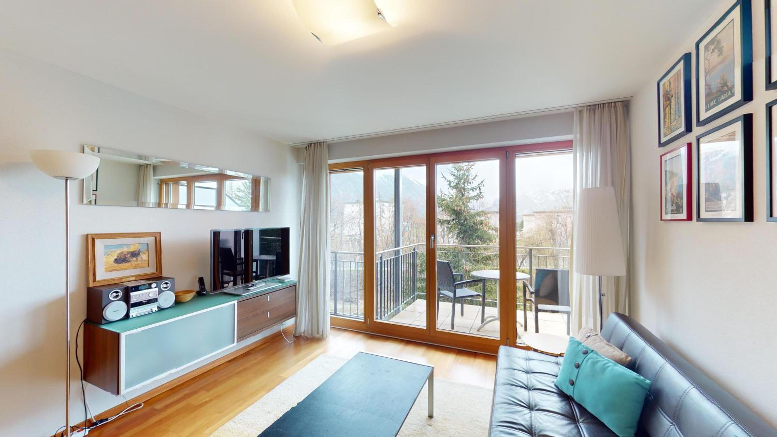 Apartment with Mountain View photo 1